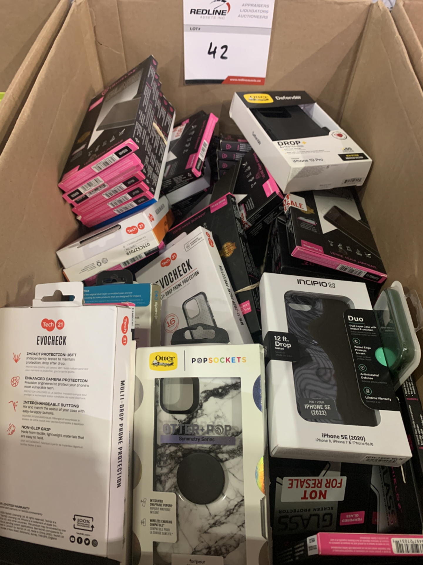 BOX OF ASSORTED CELL PHONE CASES & SCREEN PROTECTORS