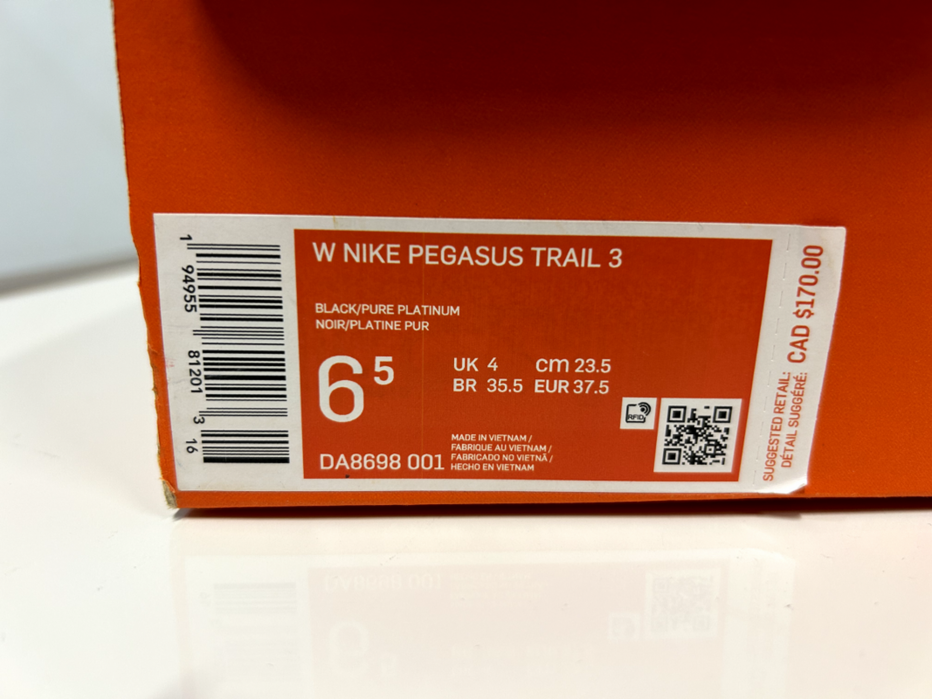 Nike - Women's Size 6.5 - Pegasus Trail 3 - QTY: 1 - Approx. MSRP $190.00 CAD - Image 2 of 2