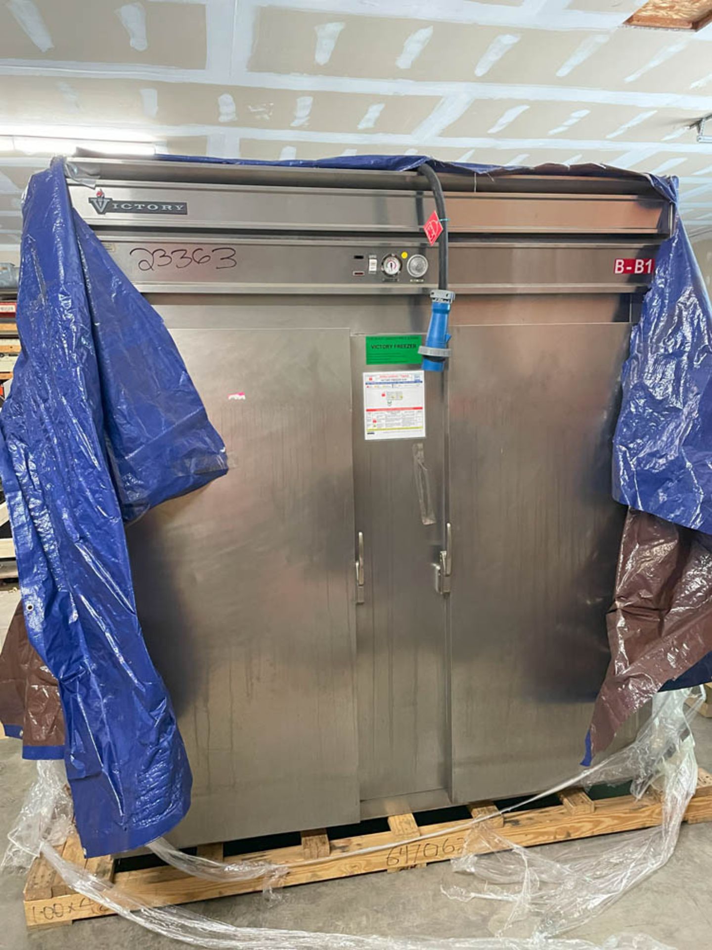 Victory Refrigeration 2-Door Blast Freezer - Image 2 of 2