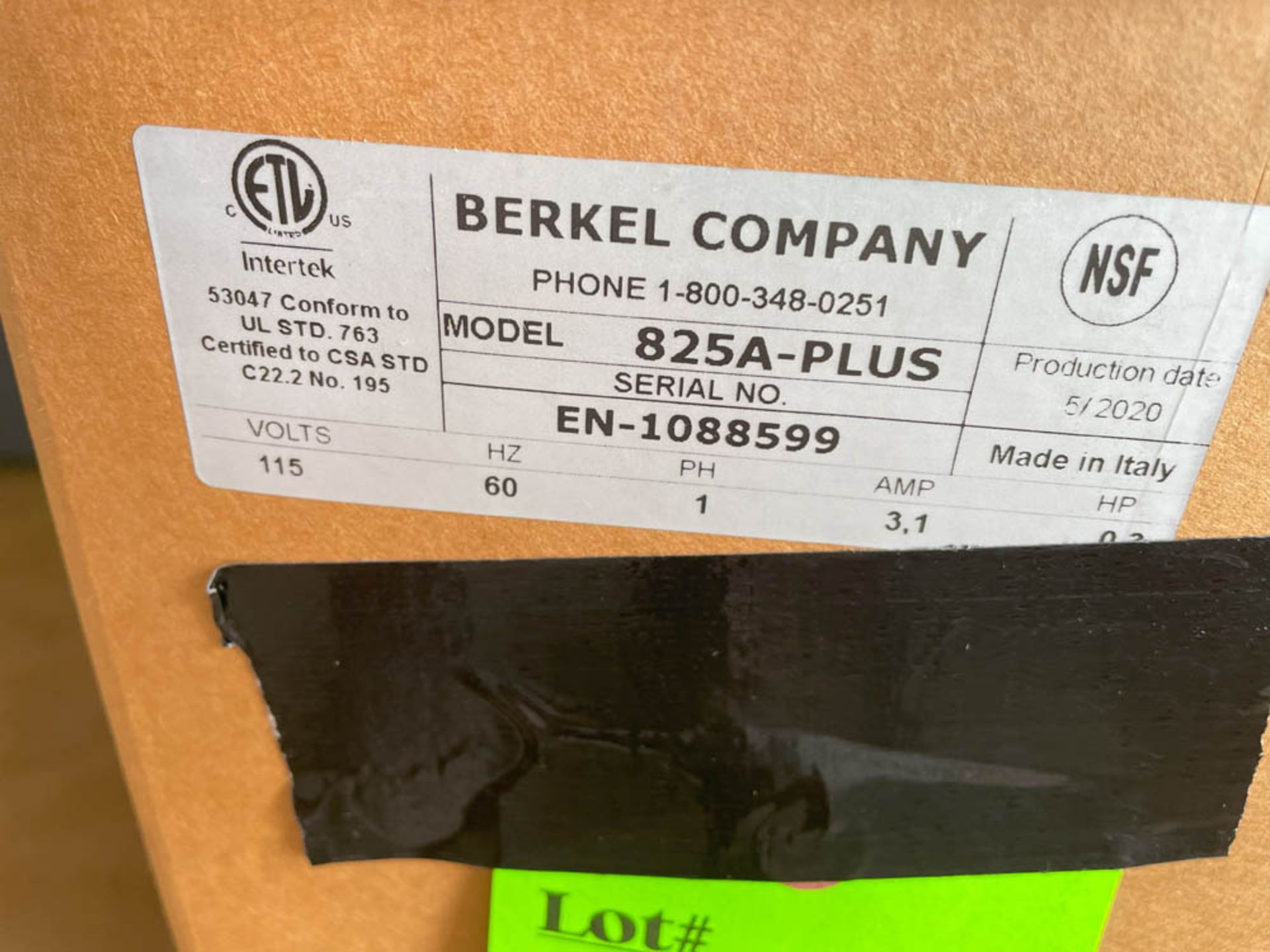 BERKEL 825A Plus Manual Gravity Feed Meat Slicer - Image 3 of 3