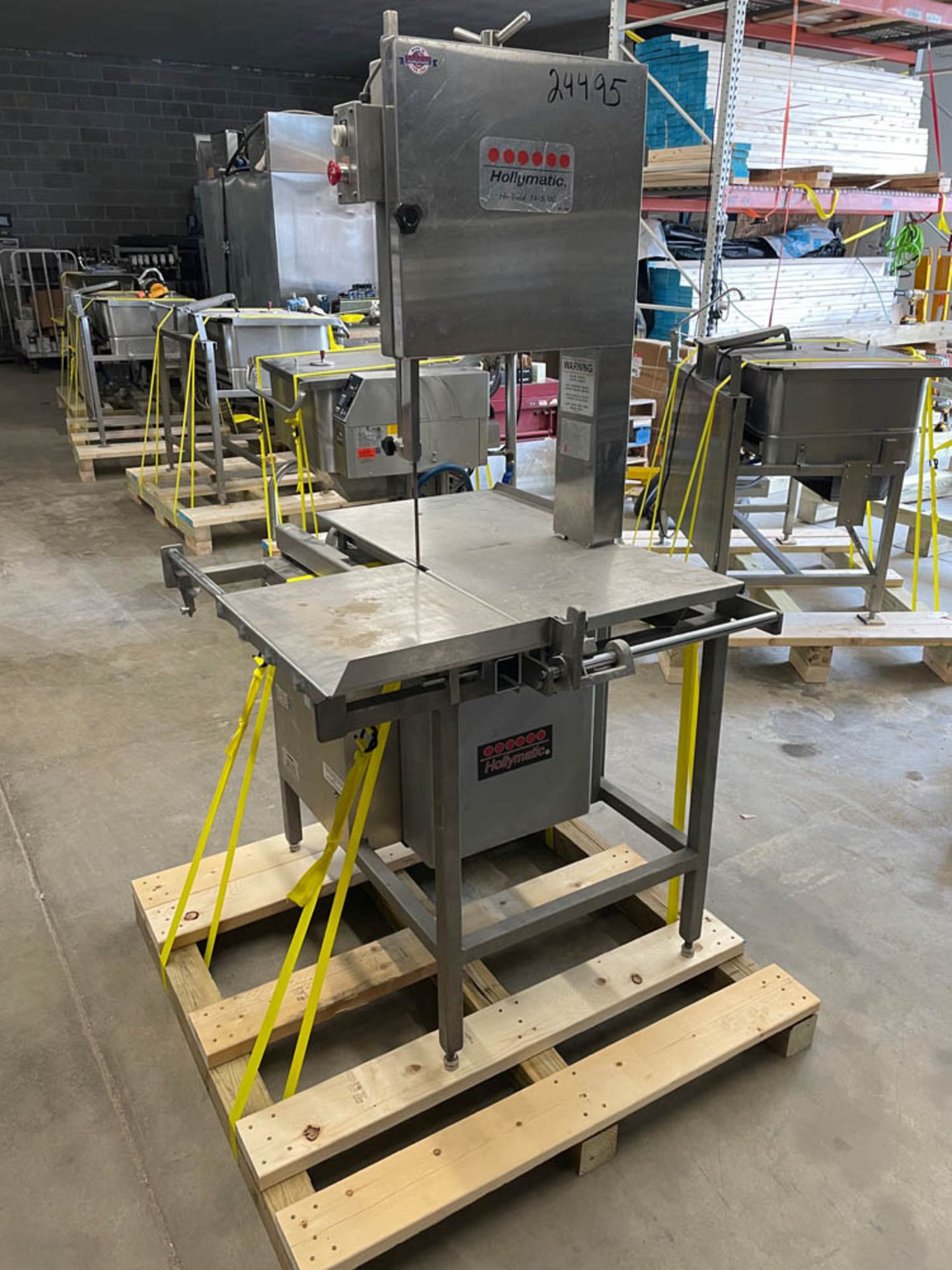 Hollymatic Hi-Yield 16-5000 Vertical Meat Saw, SN: 5672, 8.8 Amp, 3 HP, 200-240 V, 60 Hz. 11 2022 - Image 4 of 7