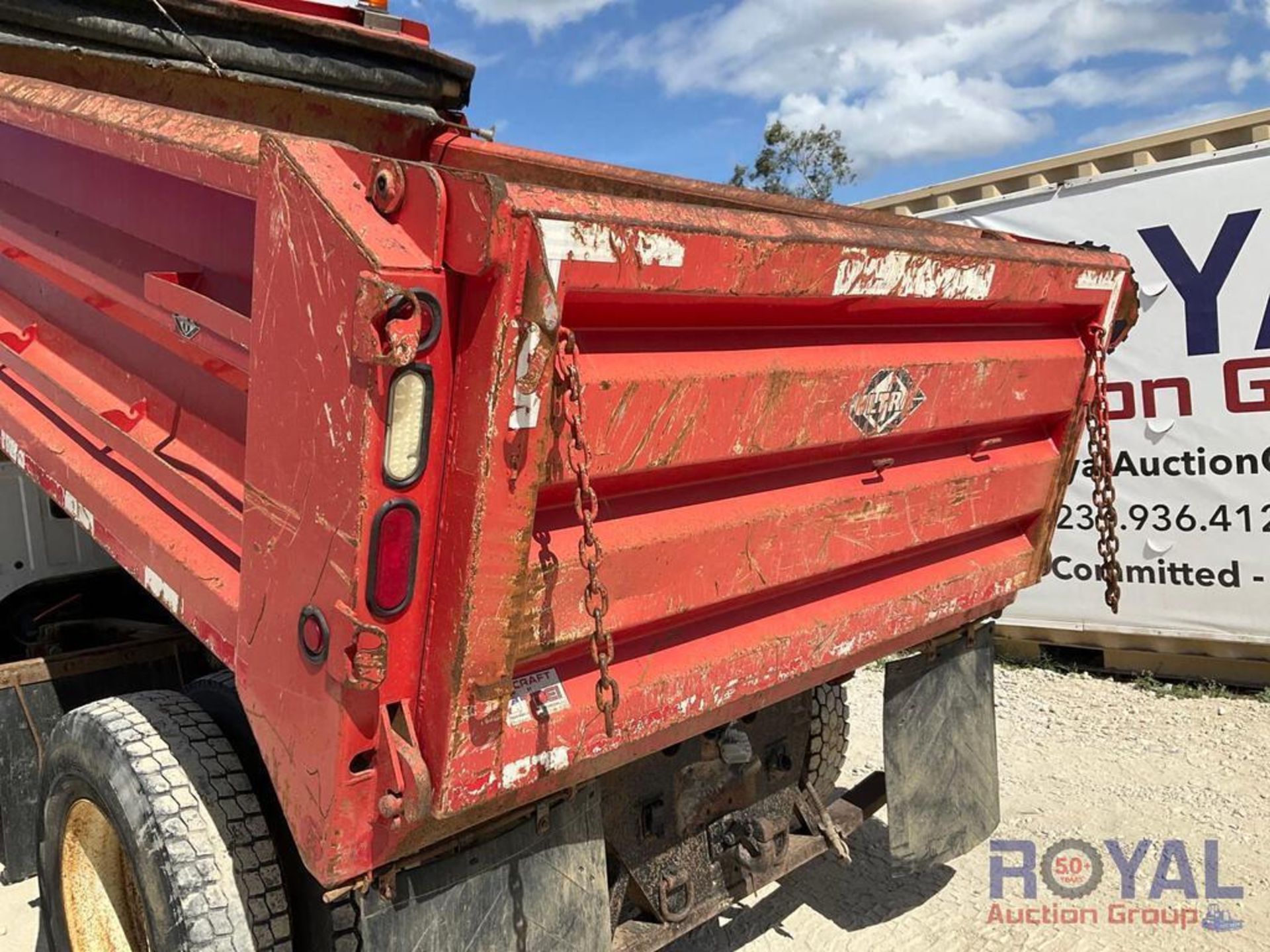 2011 Ford F-750 Super Duty J Craft S/A Dump Truck - Image 17 of 47