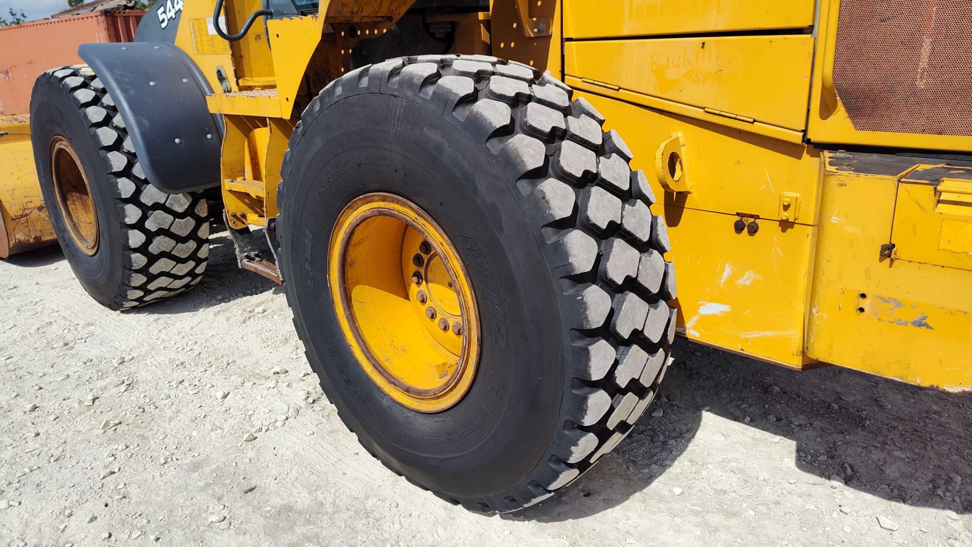 2015 John Deere 544K Articulated Wheel Loader - Image 40 of 45