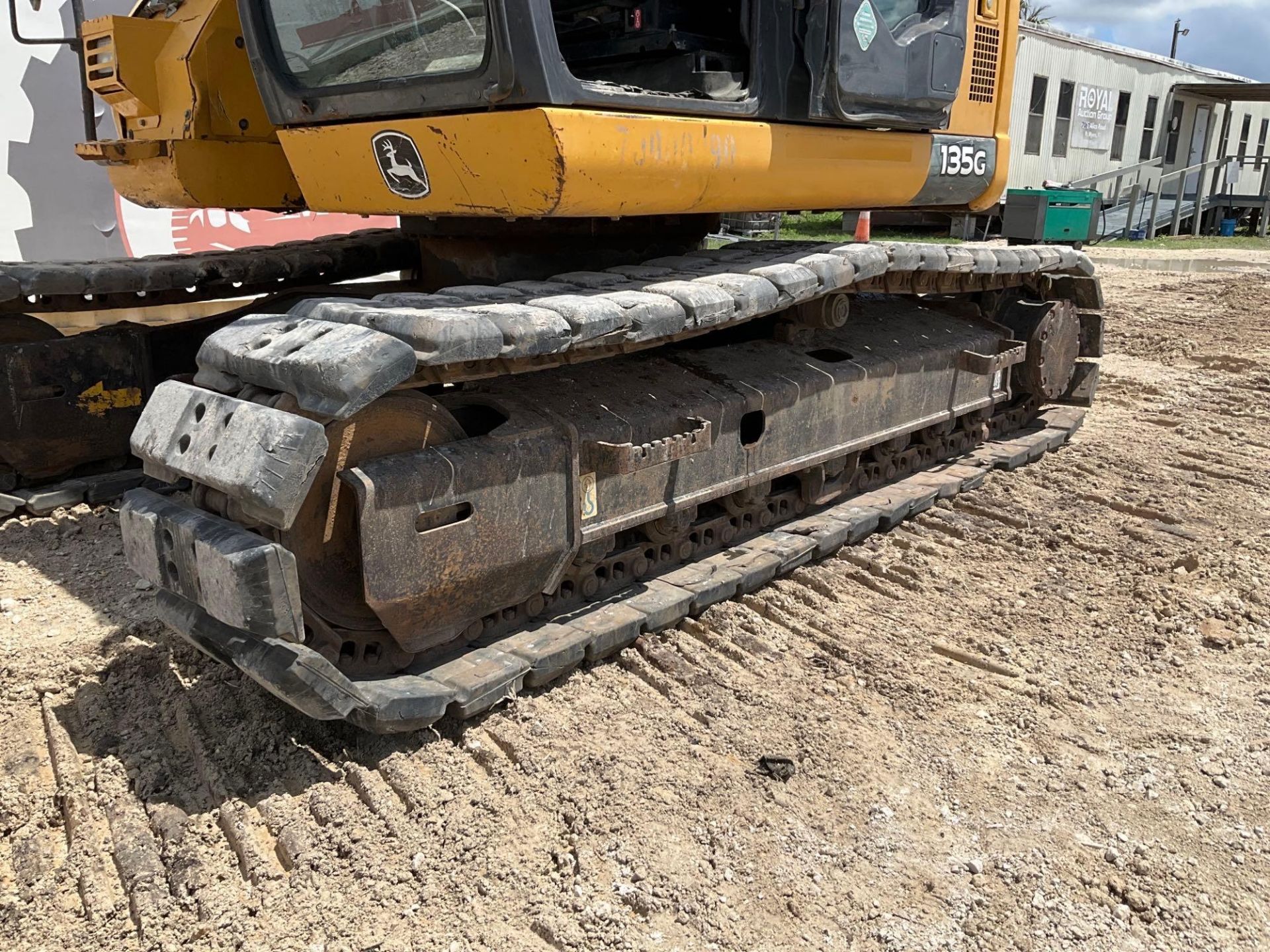 2015 John Deere 135G Hydraulic Excavator - Image 31 of 35