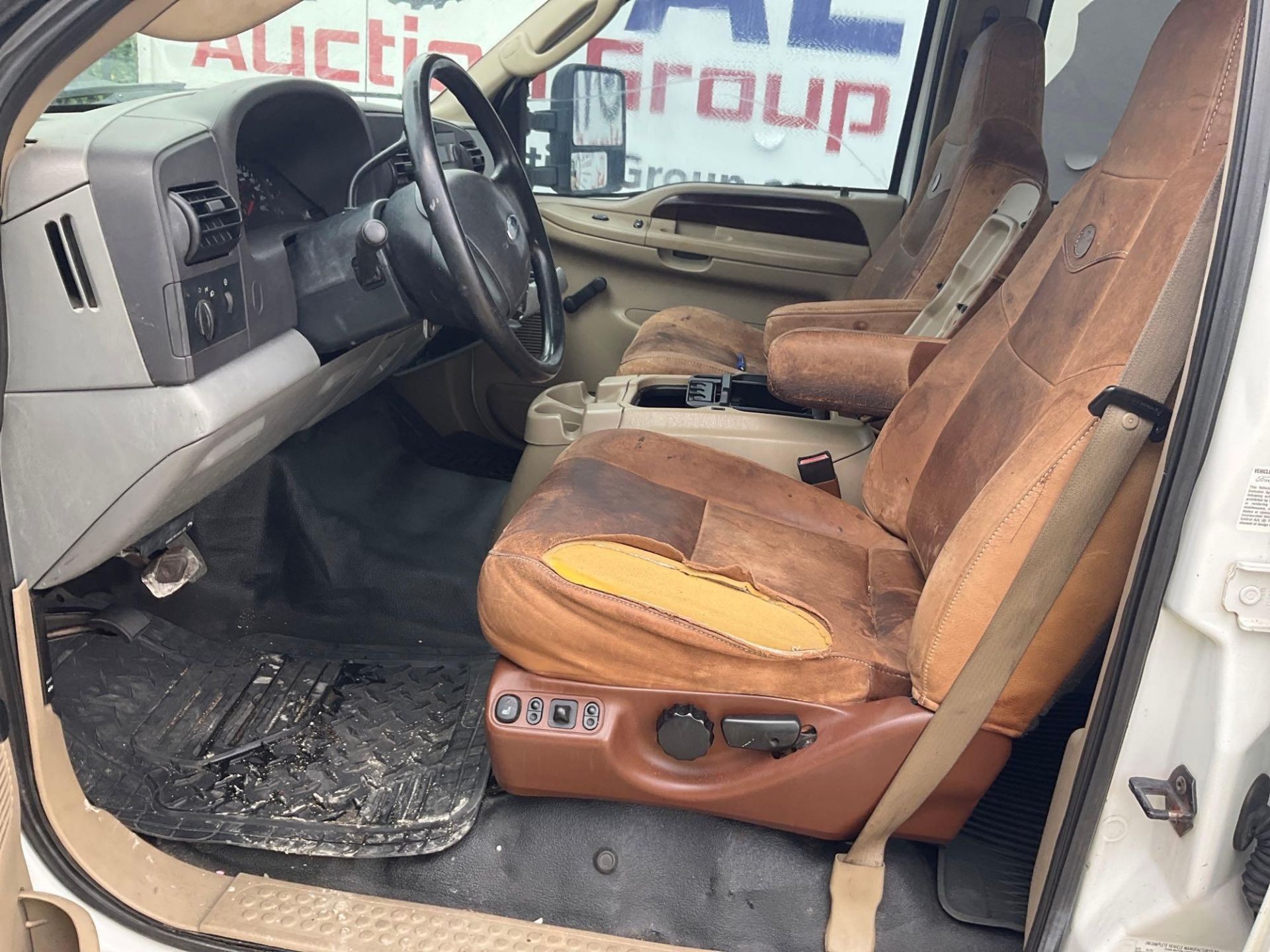 2006 Ford F-450 Service Utility Truck with Welder - Image 12 of 37