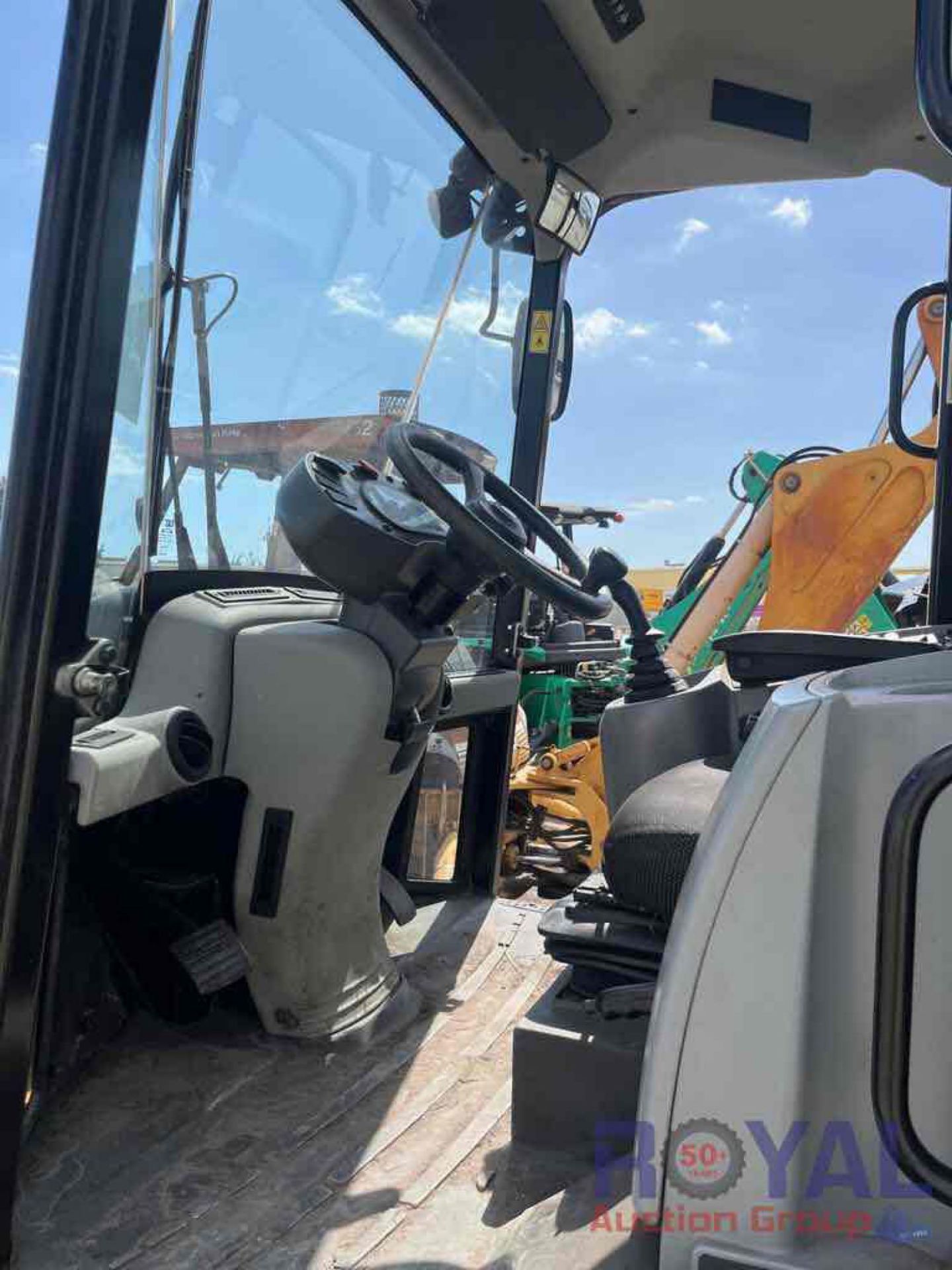 2018 Caterpillar 908M Midi Articulated Wheel Loader - Image 28 of 29