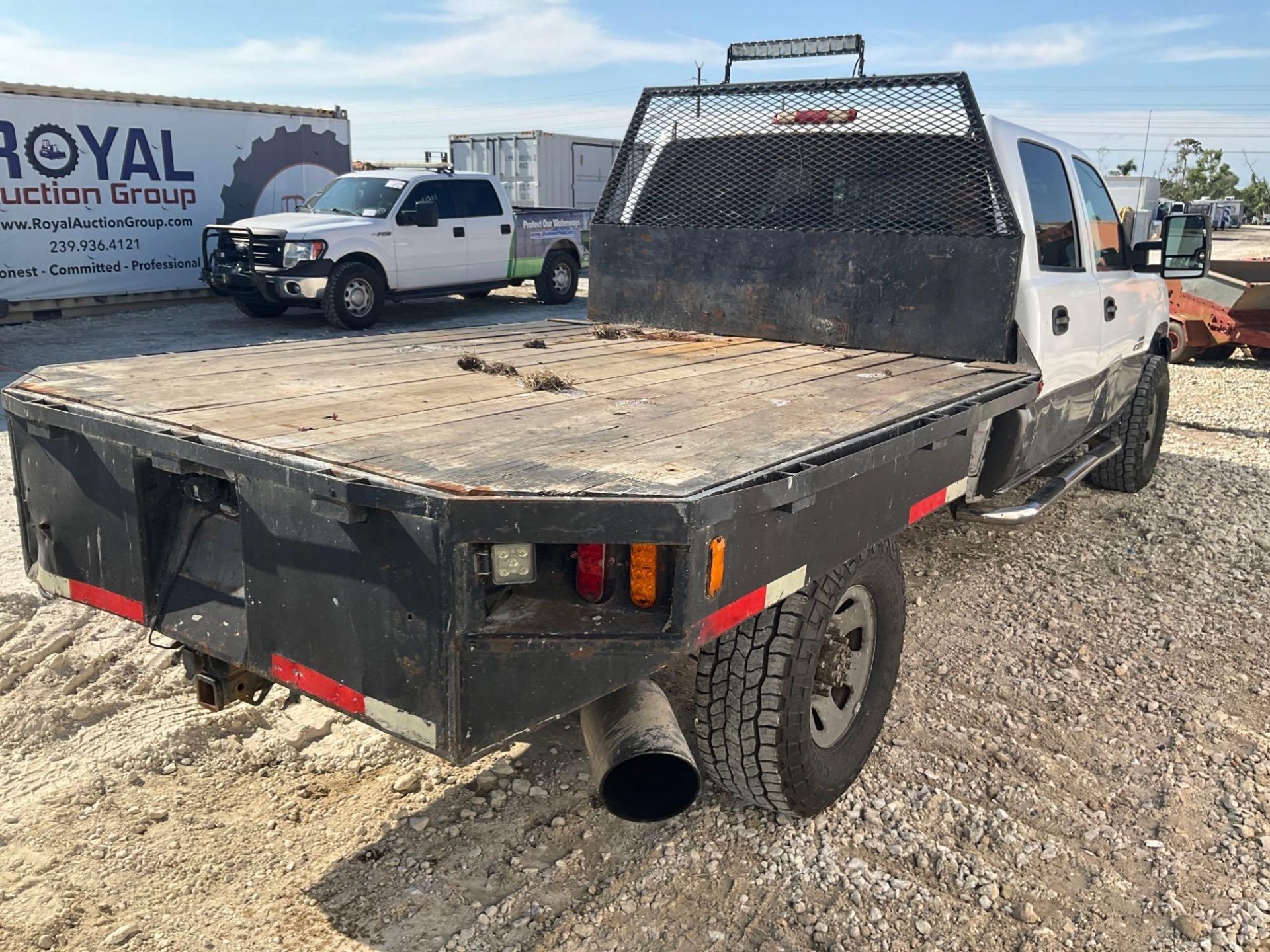 2007 Chevrolet 3500 4X4 Flatbed Truck - Image 23 of 30