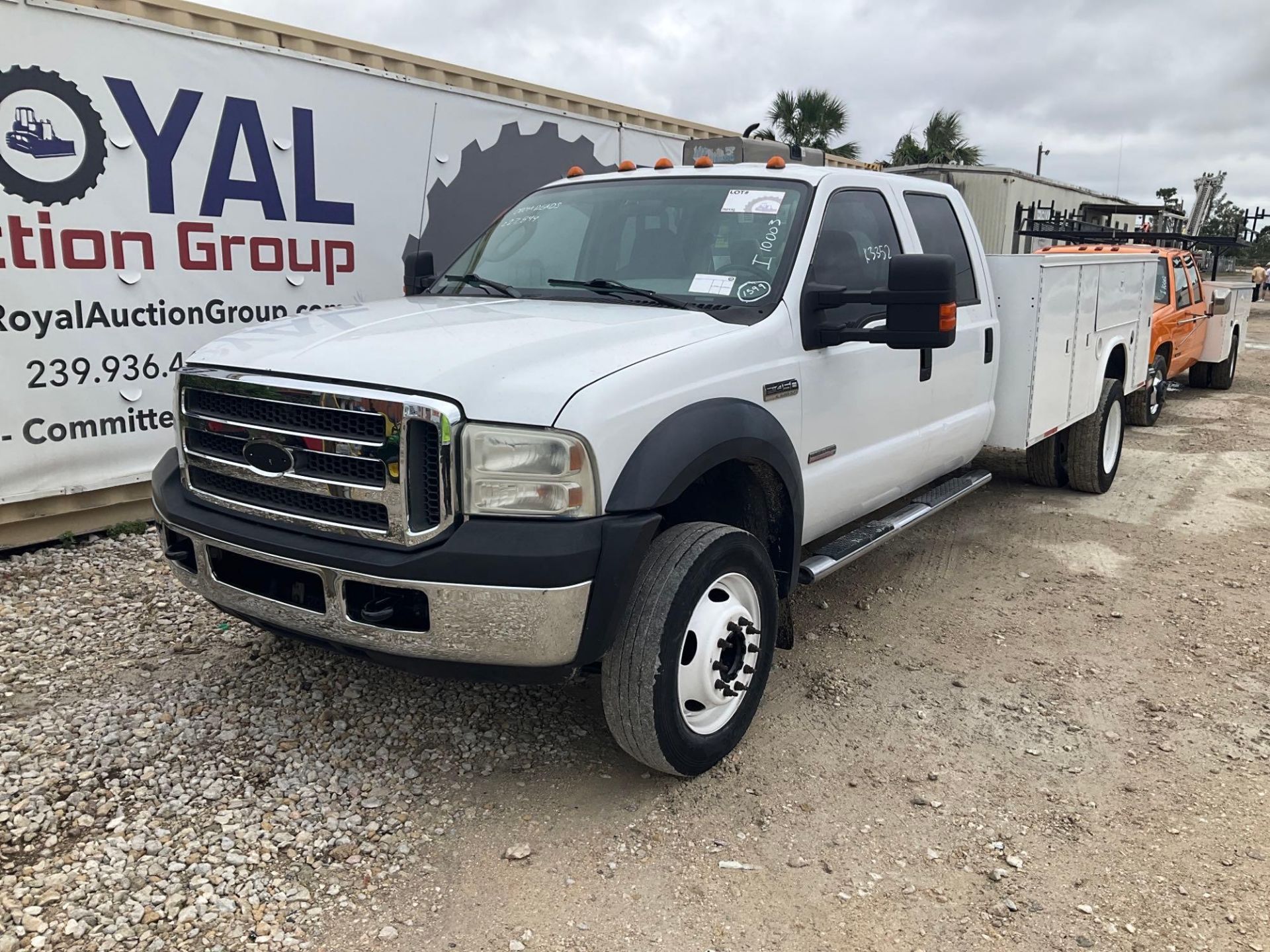 2006 Ford F-450 Service Utility Truck with Welder