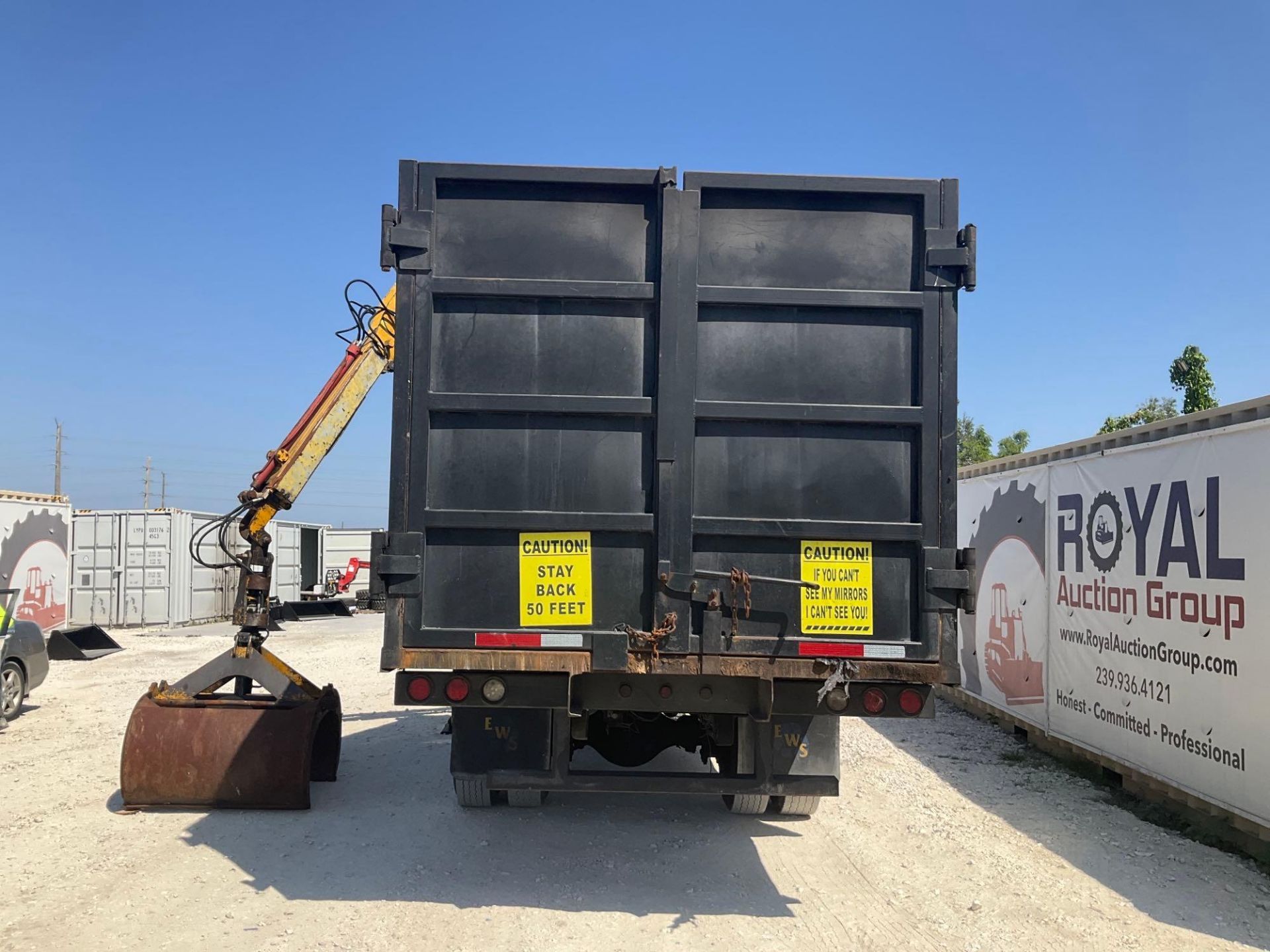 2005 Sterling Acterra Grapple Debris Dump Truck - Image 16 of 29