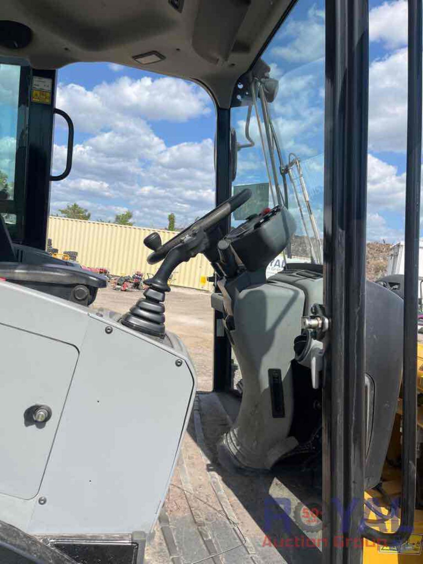 2018 Caterpillar 908M Midi Articulated Wheel Loader - Image 29 of 29