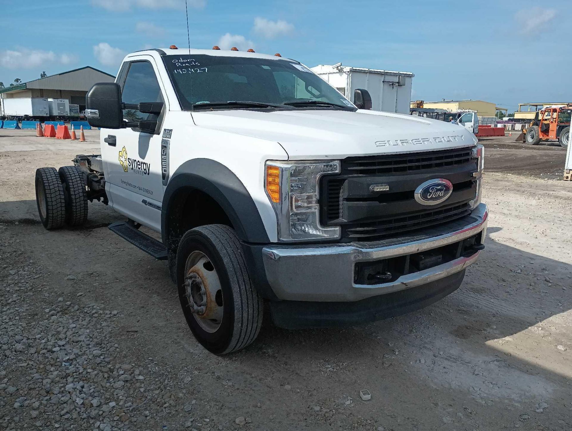 2017 Ford F-550 4X4 Cab And Chassi - Image 3 of 22