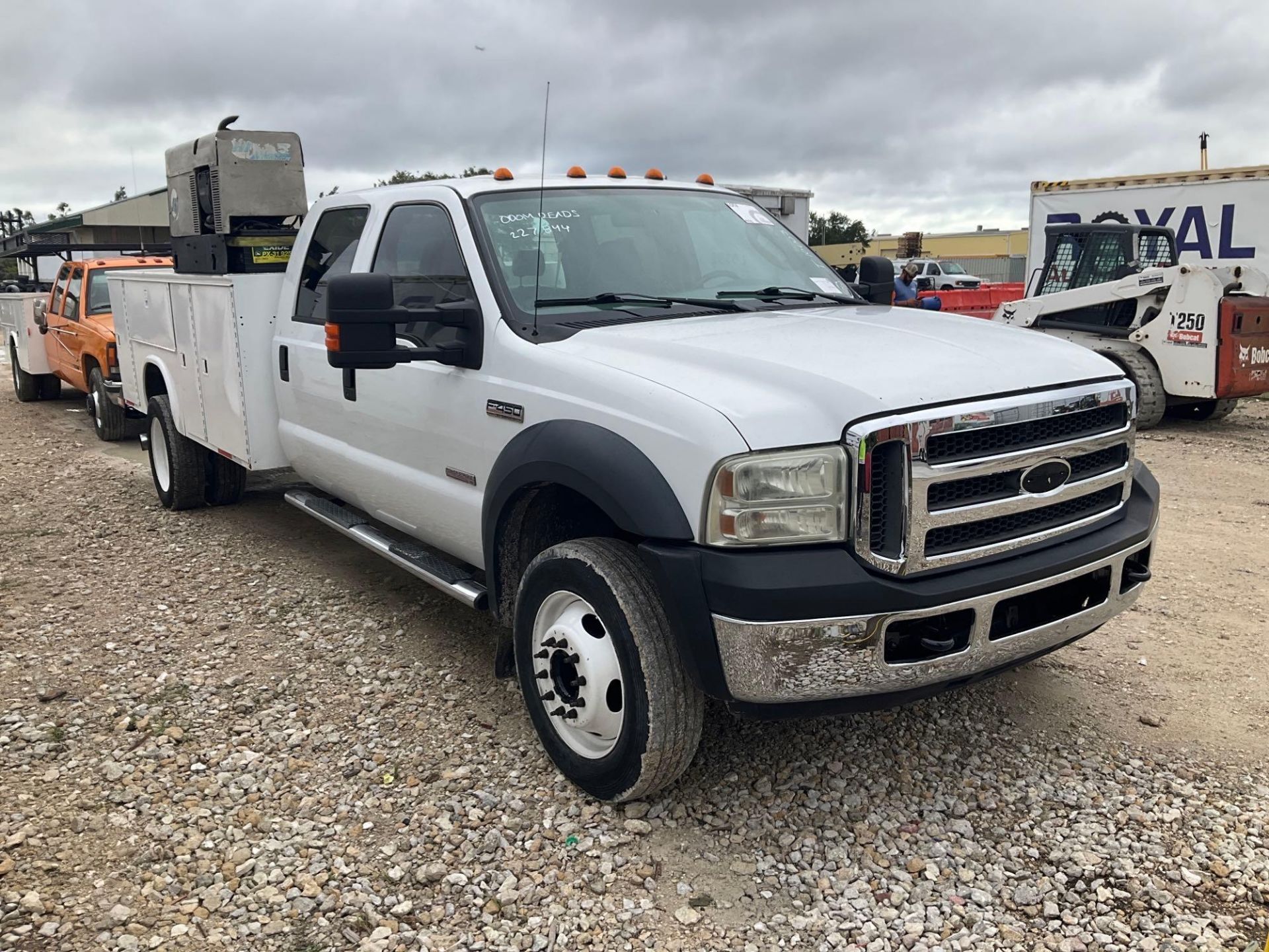 2006 Ford F-450 Service Utility Truck with Welder - Image 2 of 37