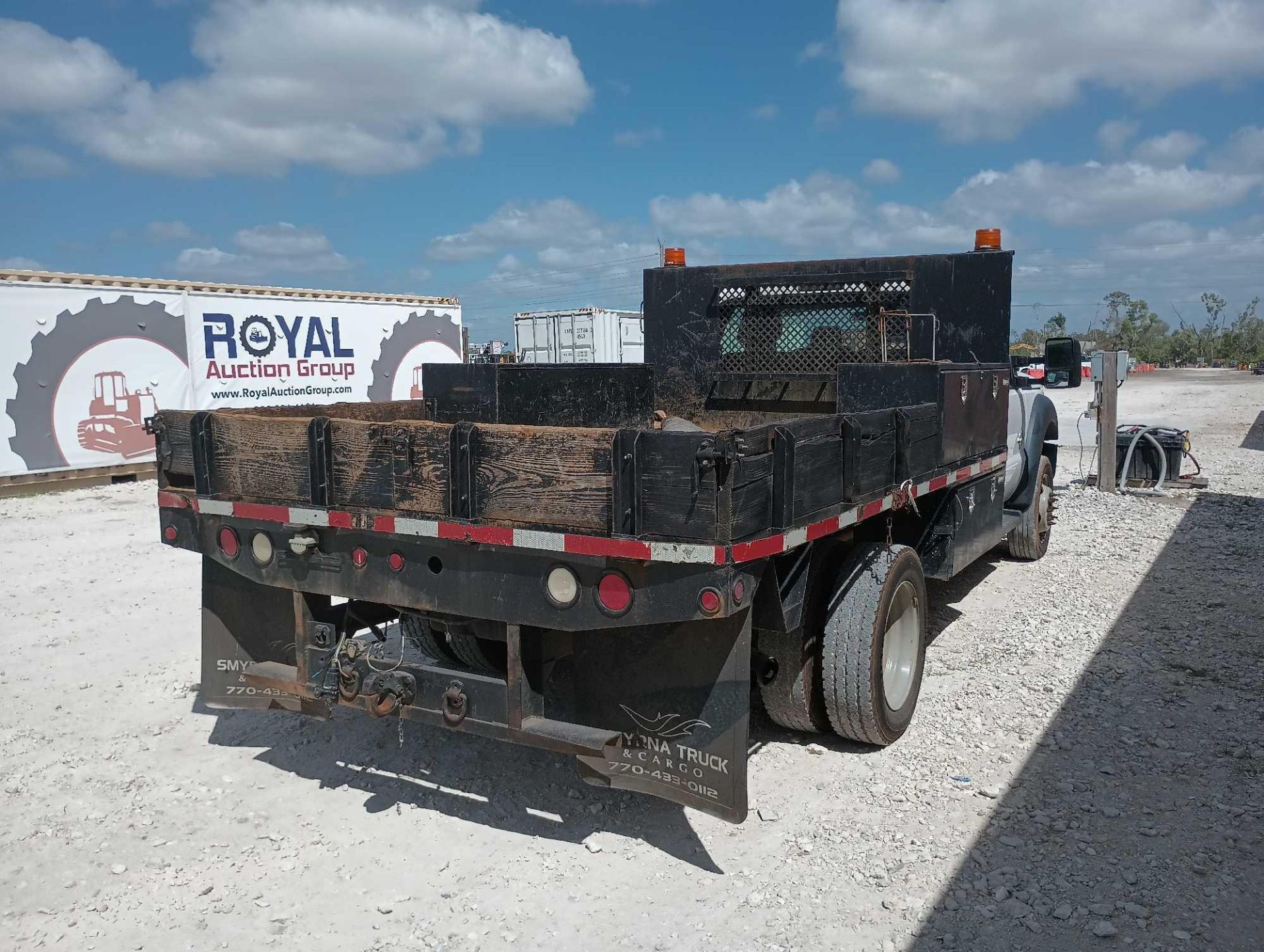 2016 Ford F-450 Flat Bed Truck - Image 4 of 28