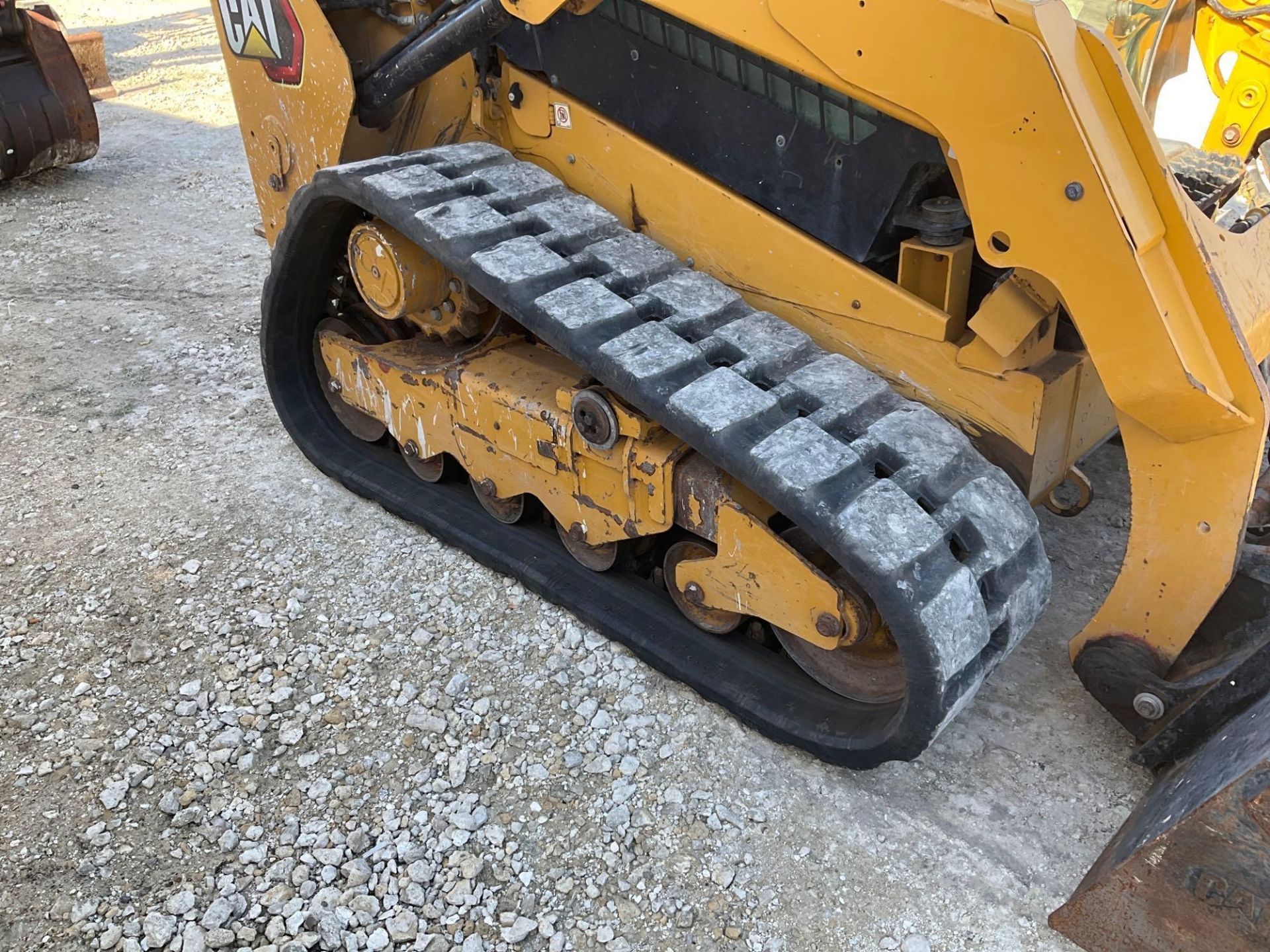 2020 Caterpillar 259D3 Compact Track Loader Skid Steer - Image 6 of 24