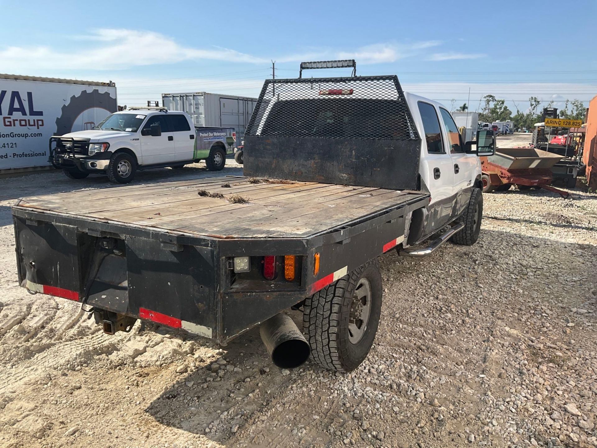 2007 Chevrolet 3500 4X4 Flatbed Truck - Image 4 of 30