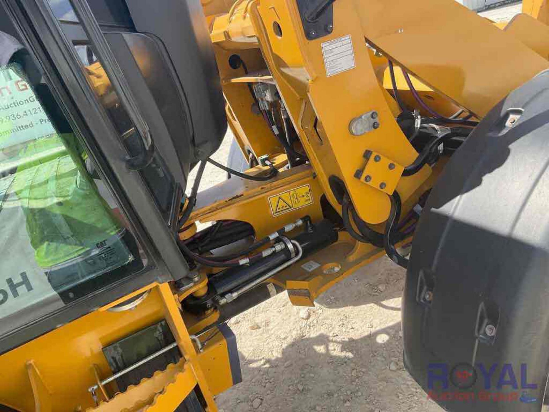 2018 Caterpillar 908M Midi Articulated Wheel Loader - Image 15 of 29