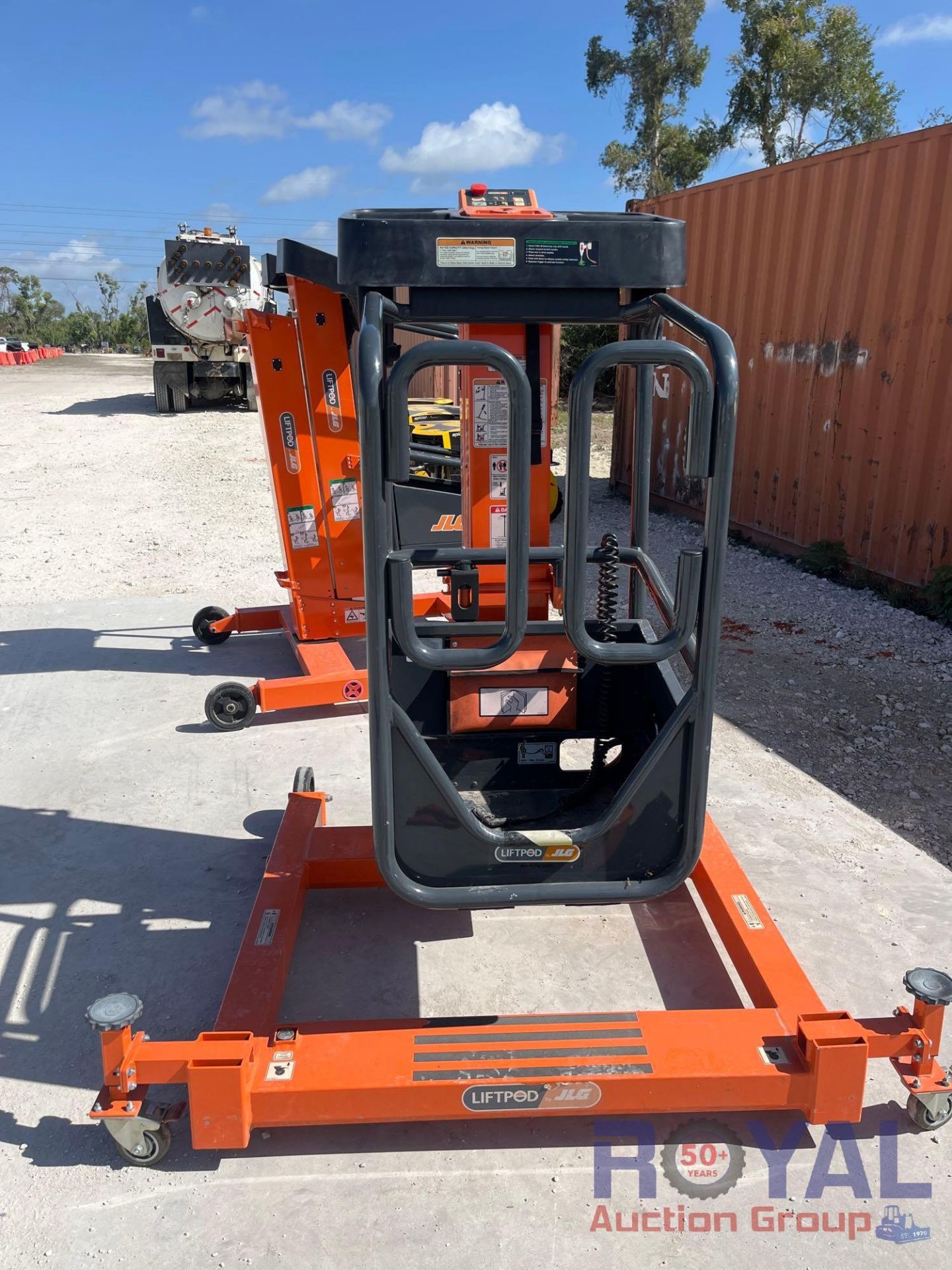 2020 unused JLG FT140 Personal Lift - Image 3 of 9