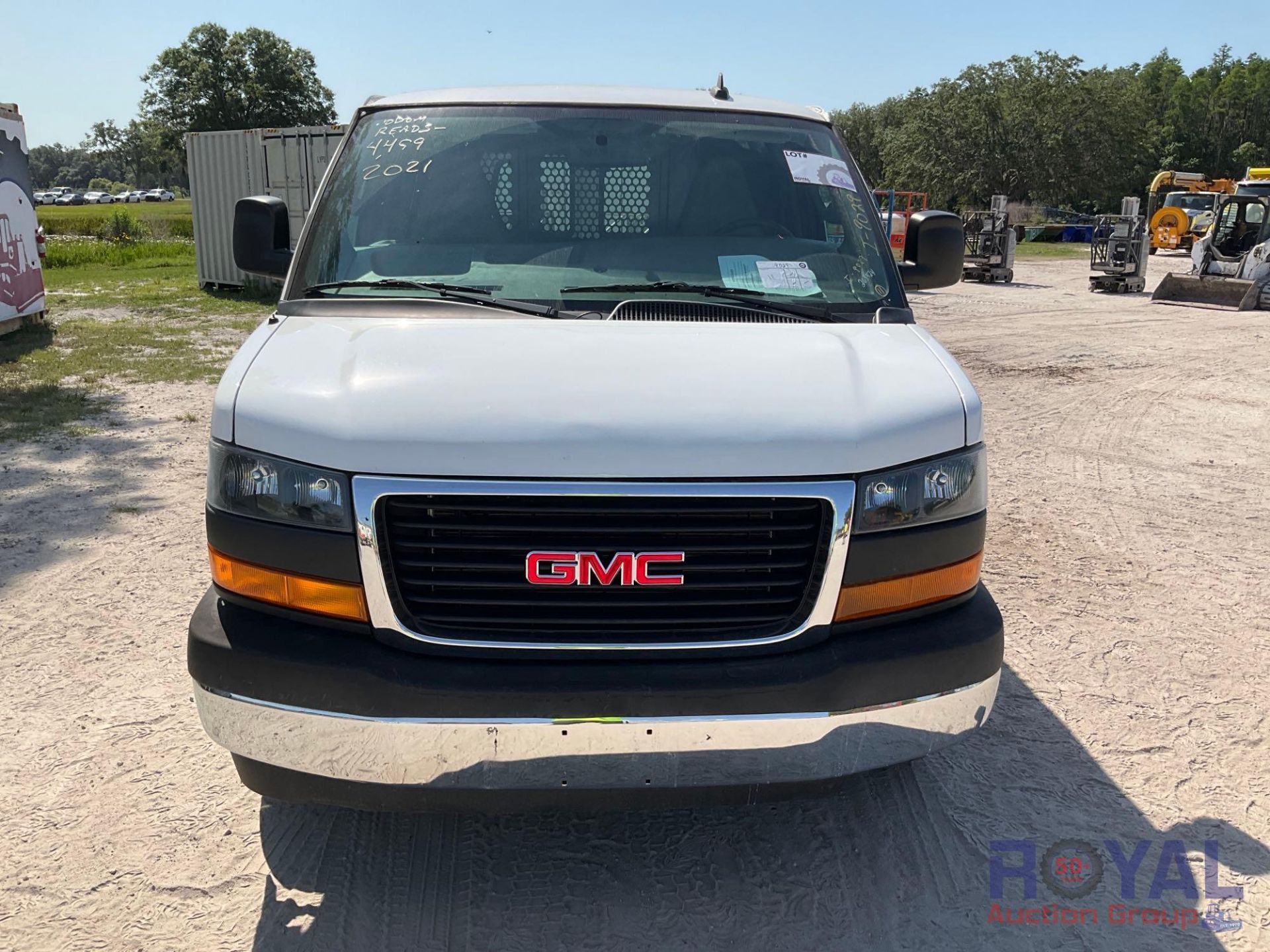 2021 GMC Savana Cargo Van - Image 14 of 27