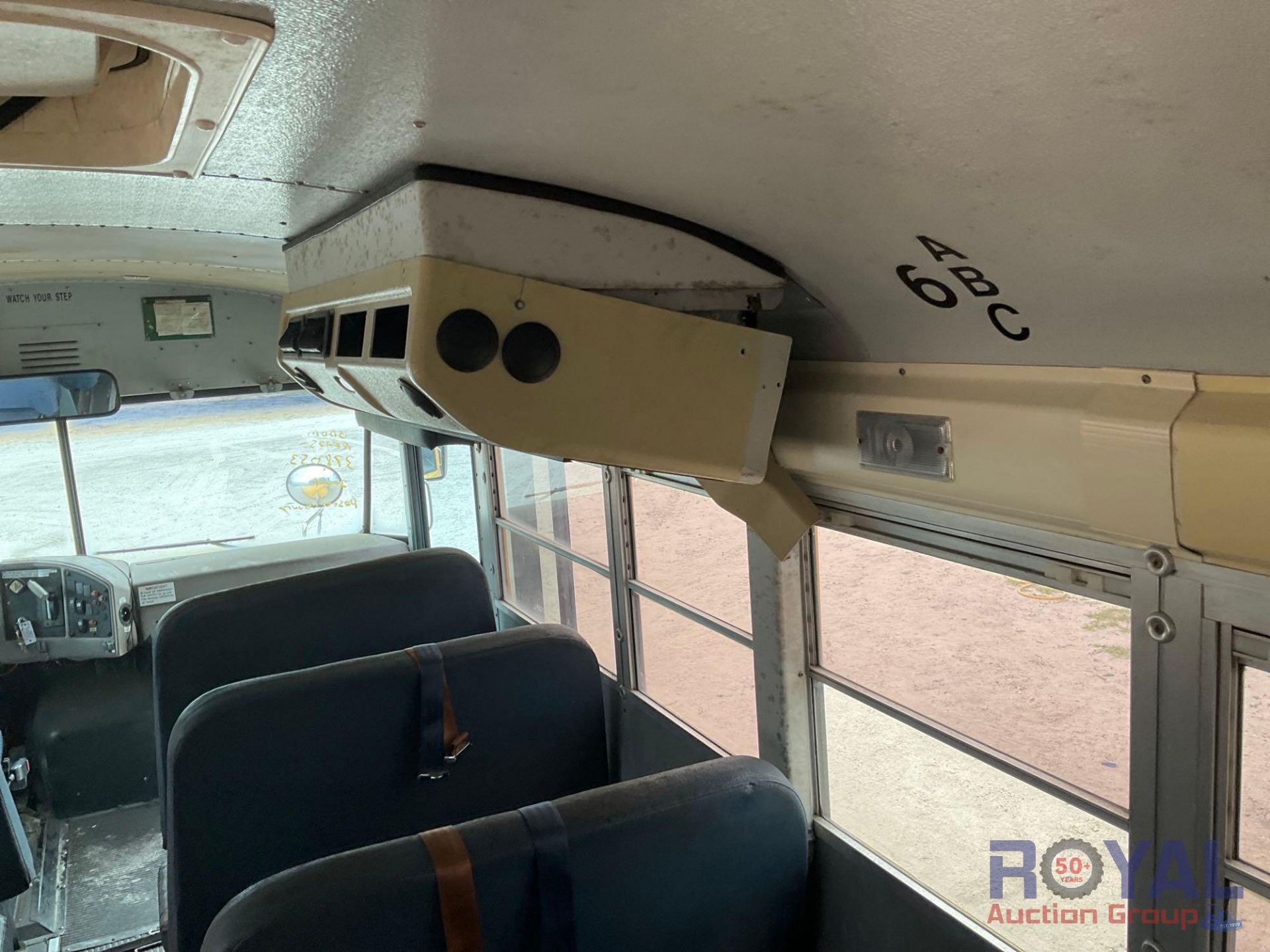 2004 IC School Bus - Image 28 of 29