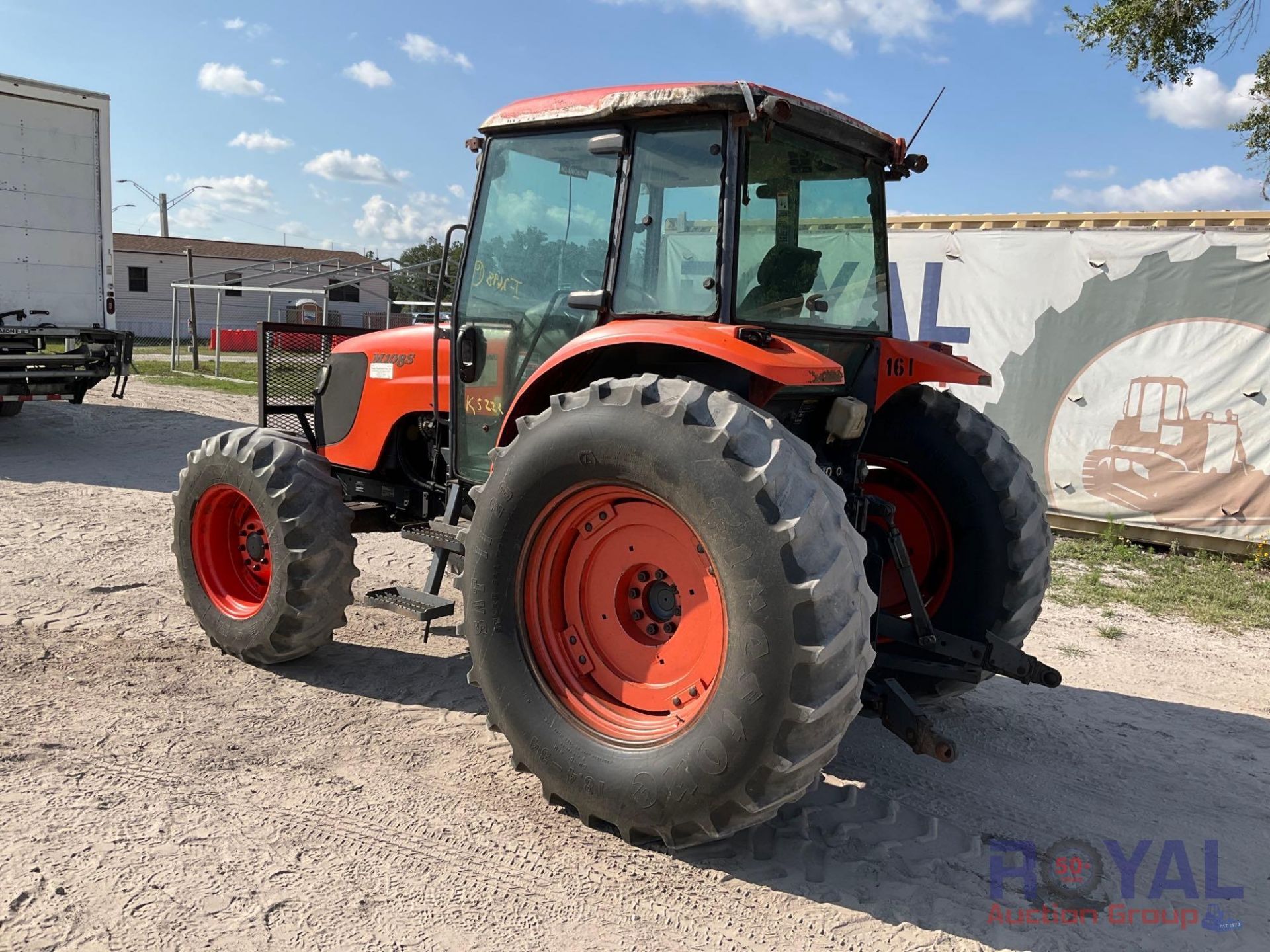2013 Kubota Tractor M108S 4x4 Agricultural Tractor - Image 4 of 27