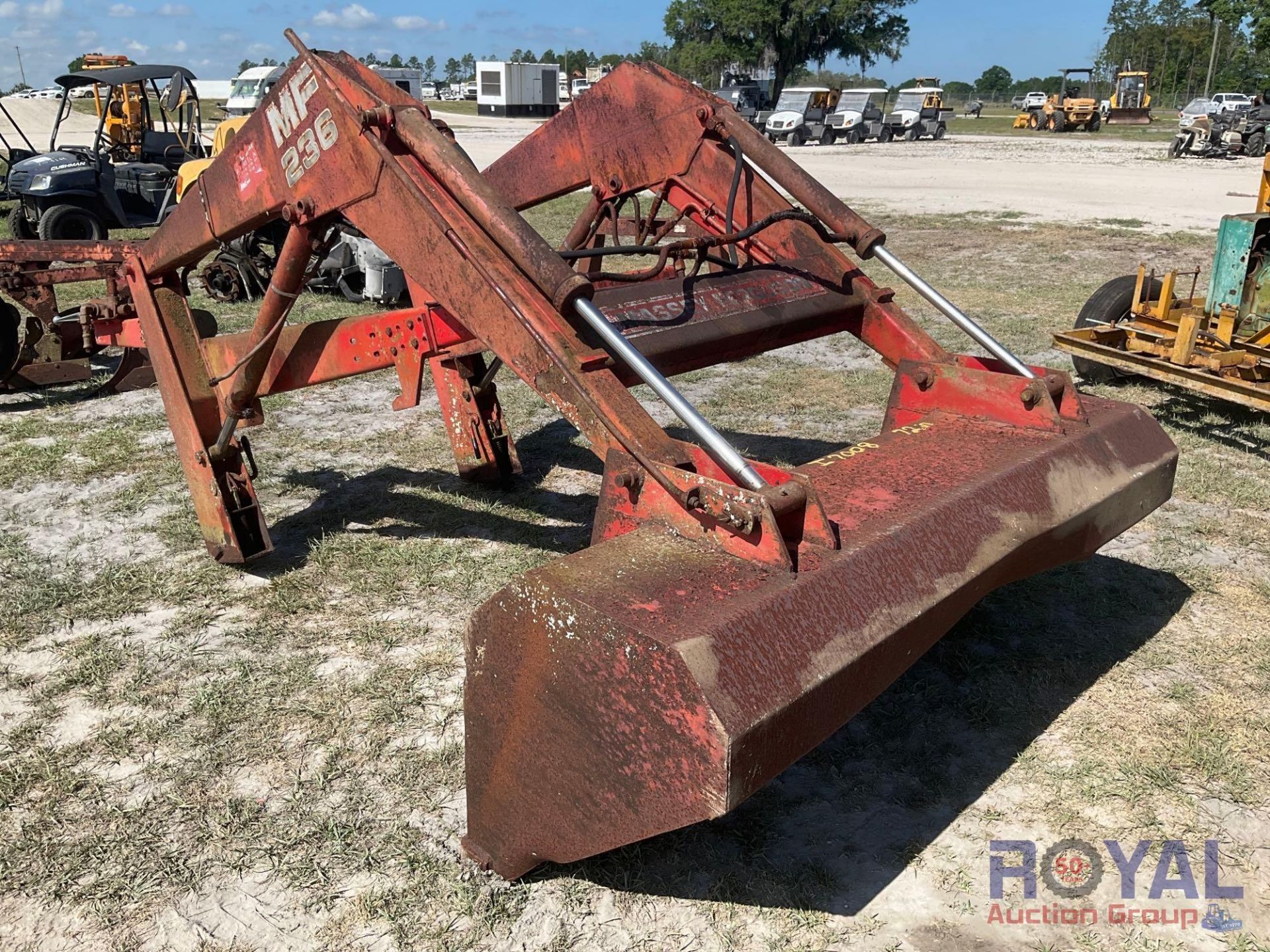 Massey Ferguson 236 Tractor Loader Attachment