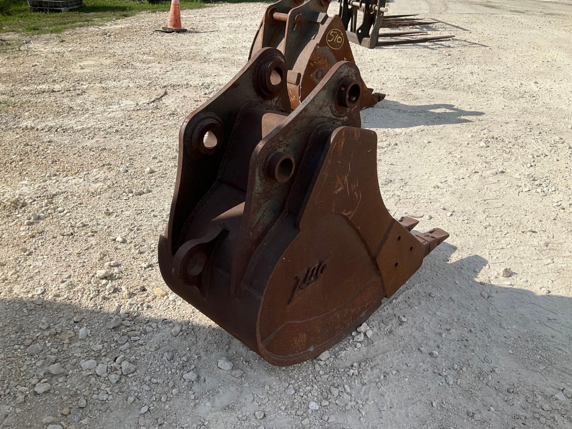 TAG 21 Inch Channel Excavator Bucket with Teeth - Image 4 of 10