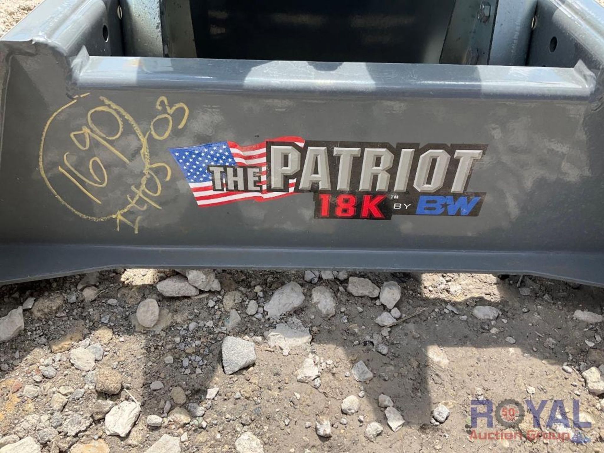 The Patriot 18k Fifth Wheel Hitch and Mounting Plate by BW - Image 9 of 9