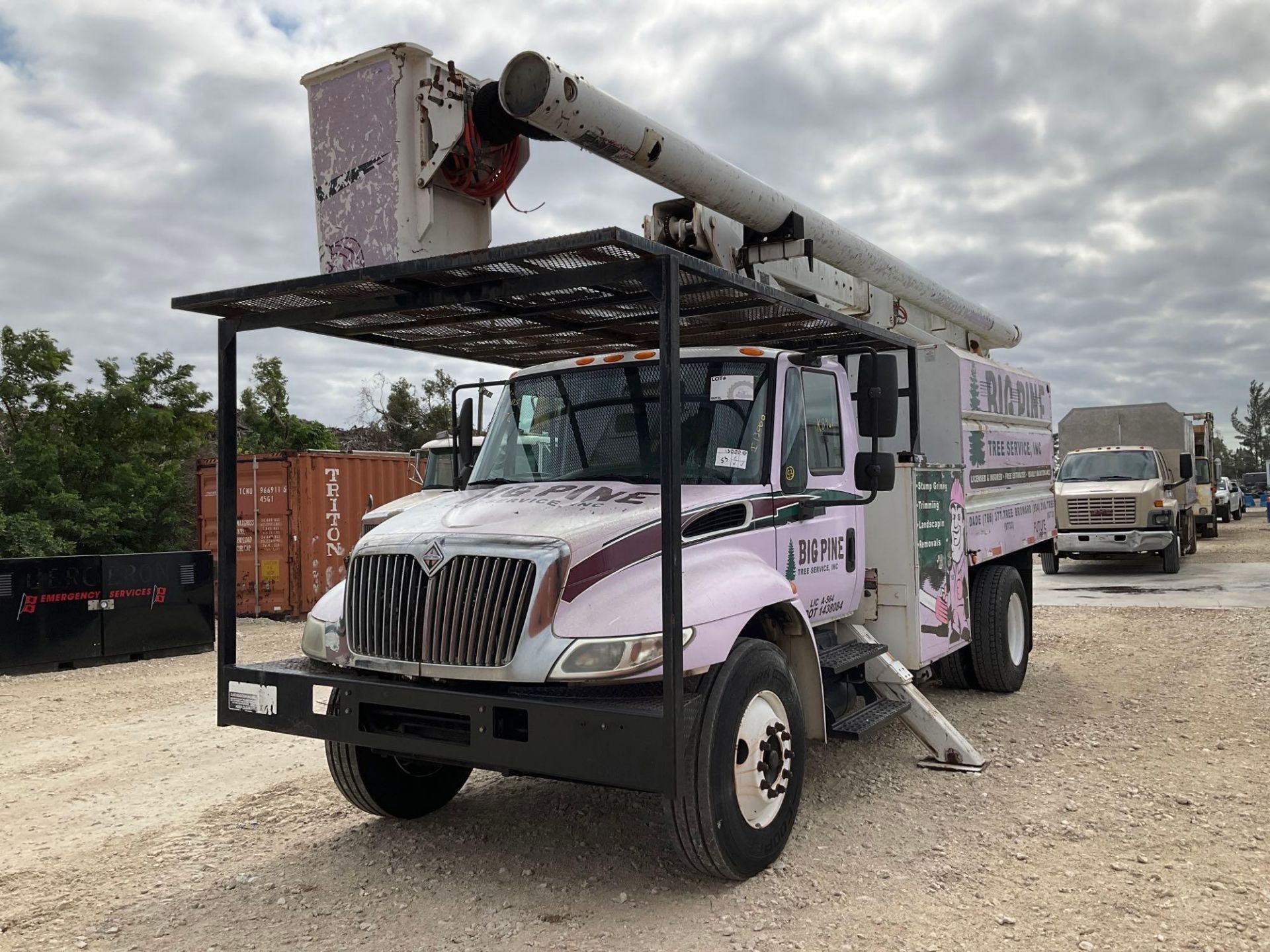 2006 International 4300 Altec LRV58 58ft Forestry Bucket Truck