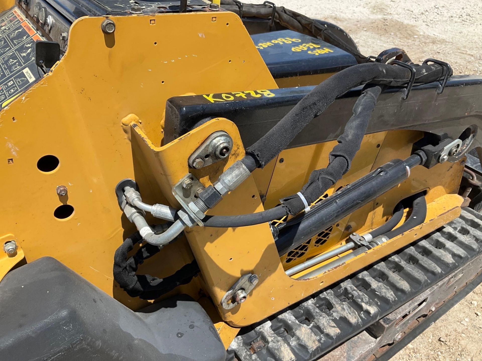 2016 Vermeer S450TX Mini Skid Steer - Image 15 of 23