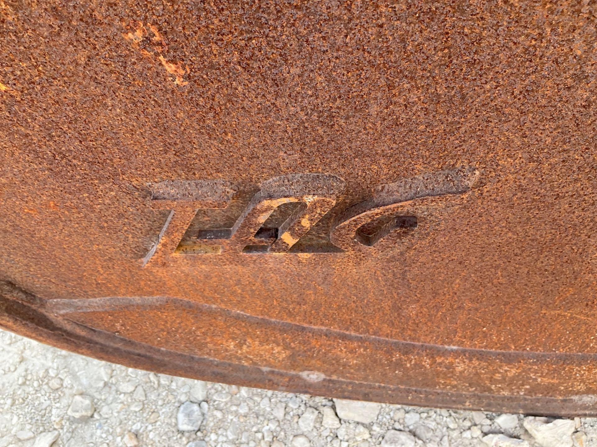 TAG 21 Inch Channel Excavator Bucket with Teeth - Image 7 of 10
