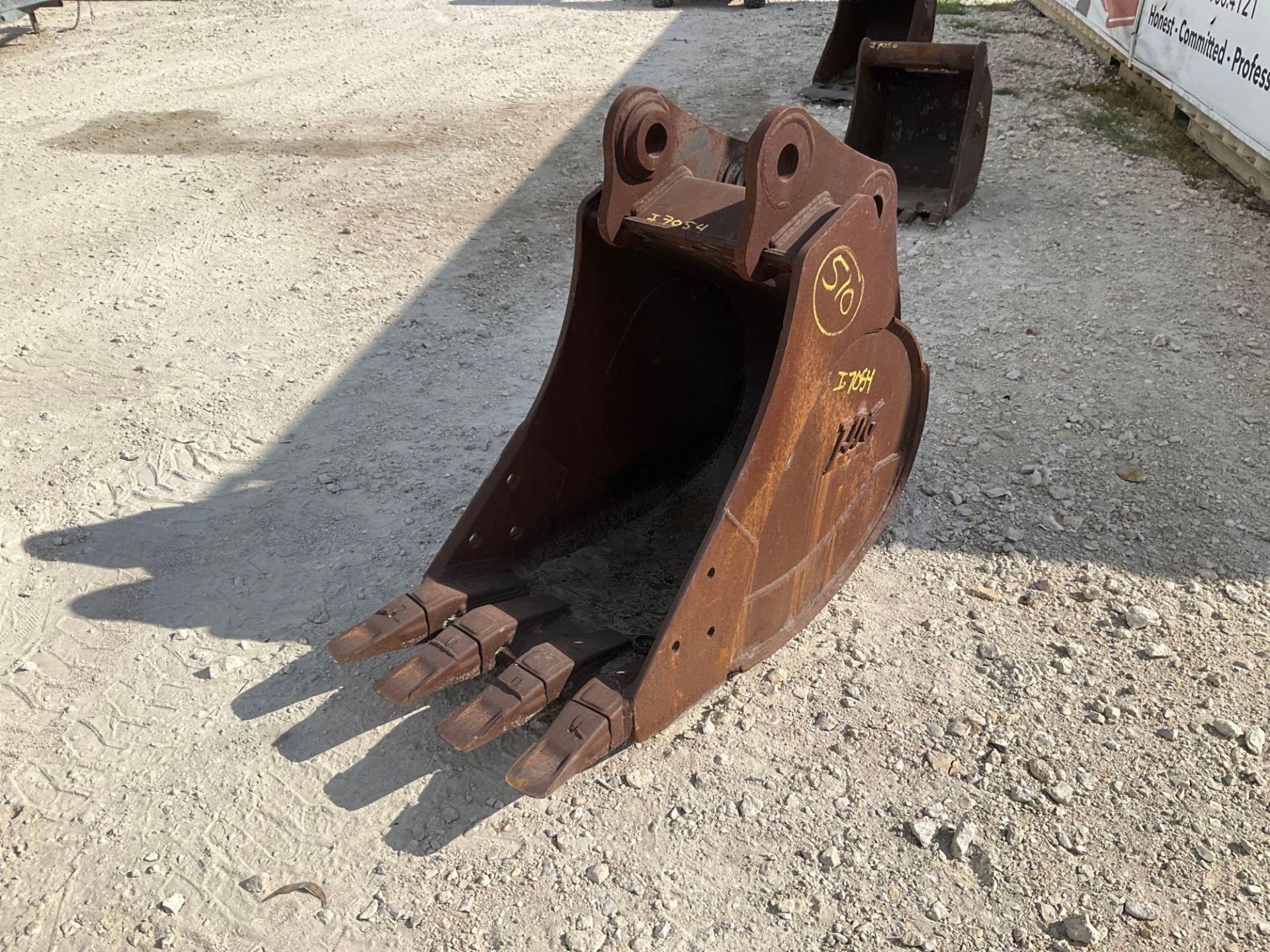 TAG 21 Inch Channel Excavator Bucket with Teeth - Image 2 of 10