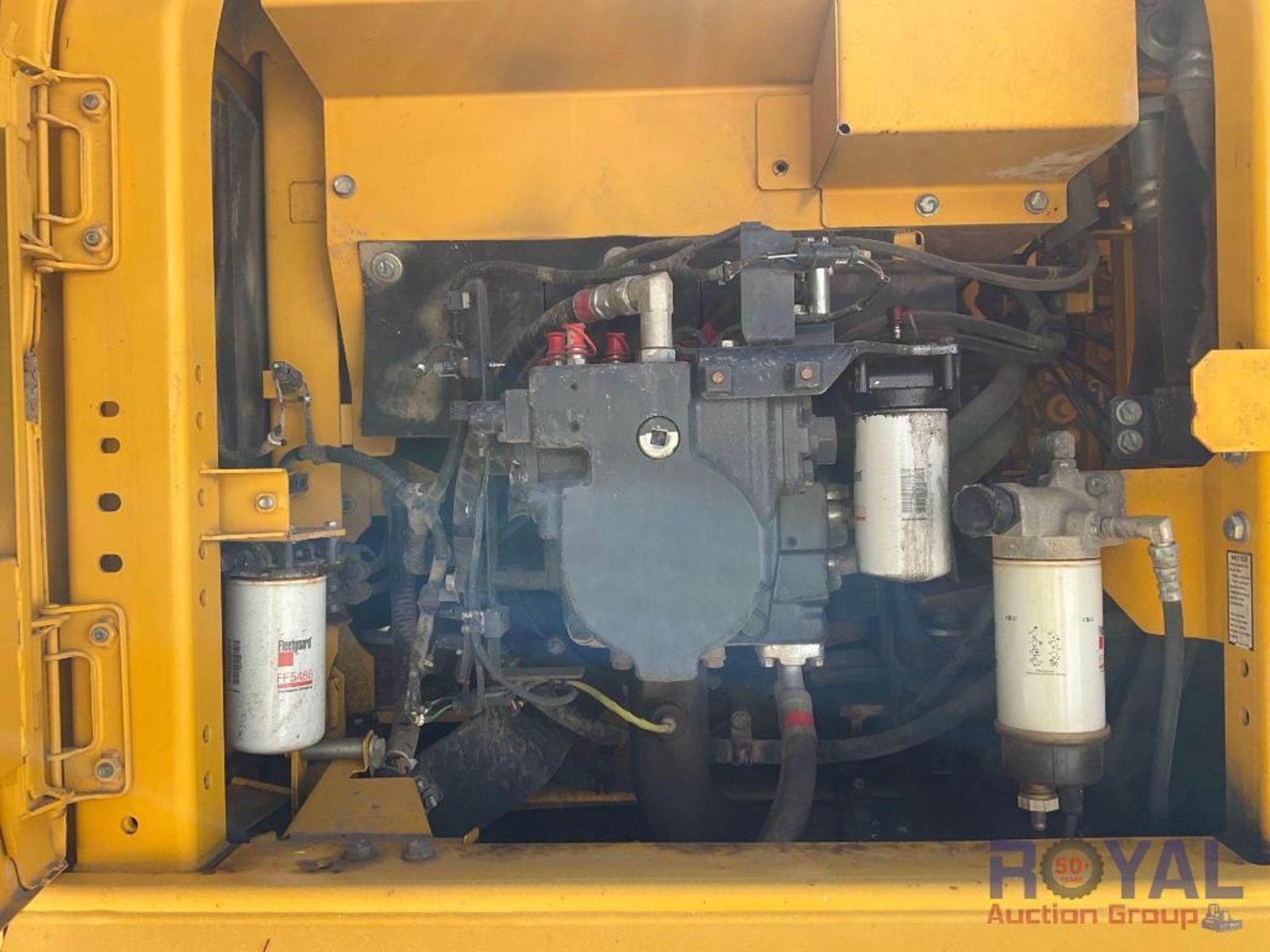 2015 Komatsu PC240LC-11 Hydraulic Excavator - Image 10 of 39