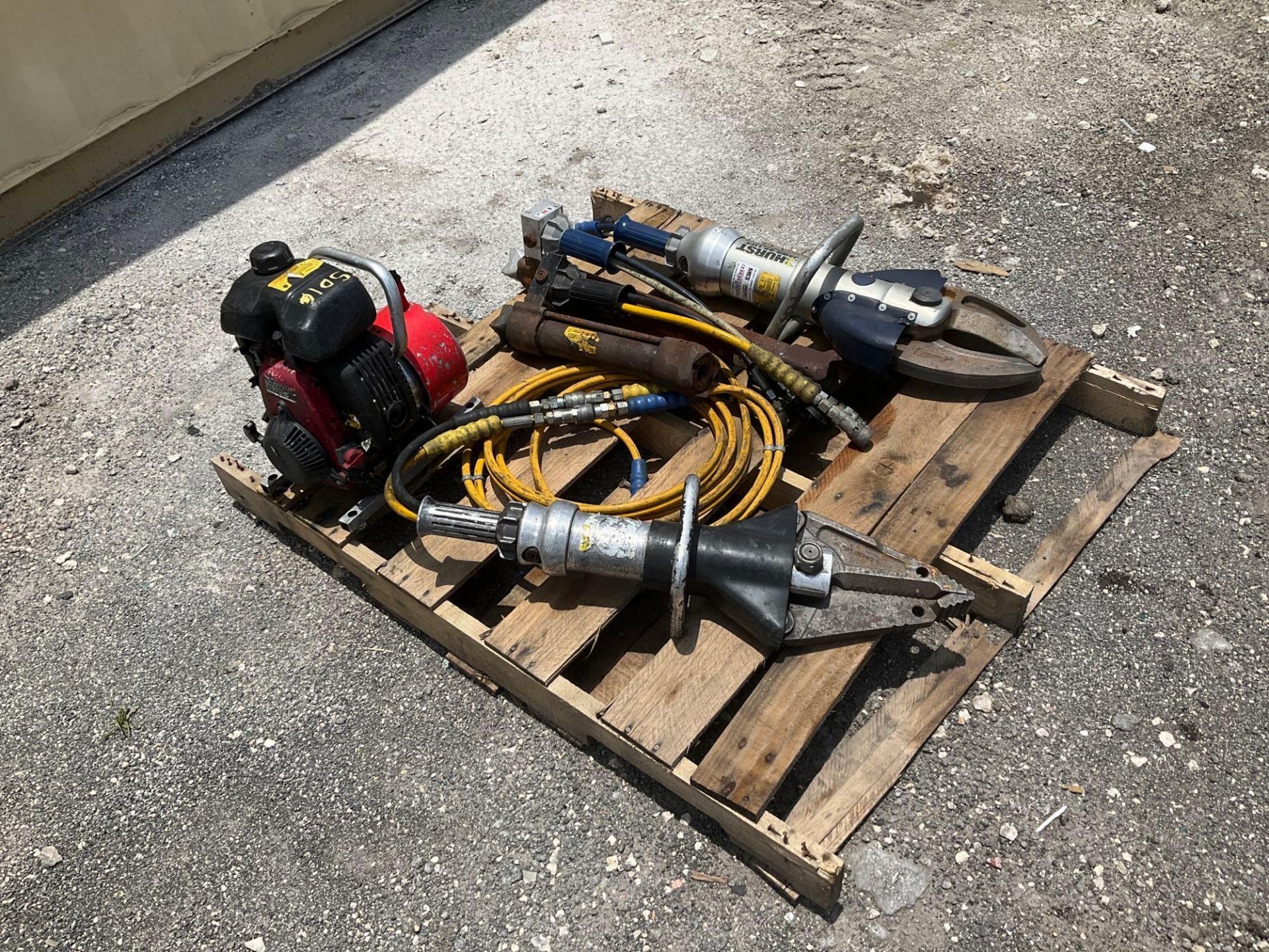 Hurst Jaws of Life Systems - Image 2 of 9