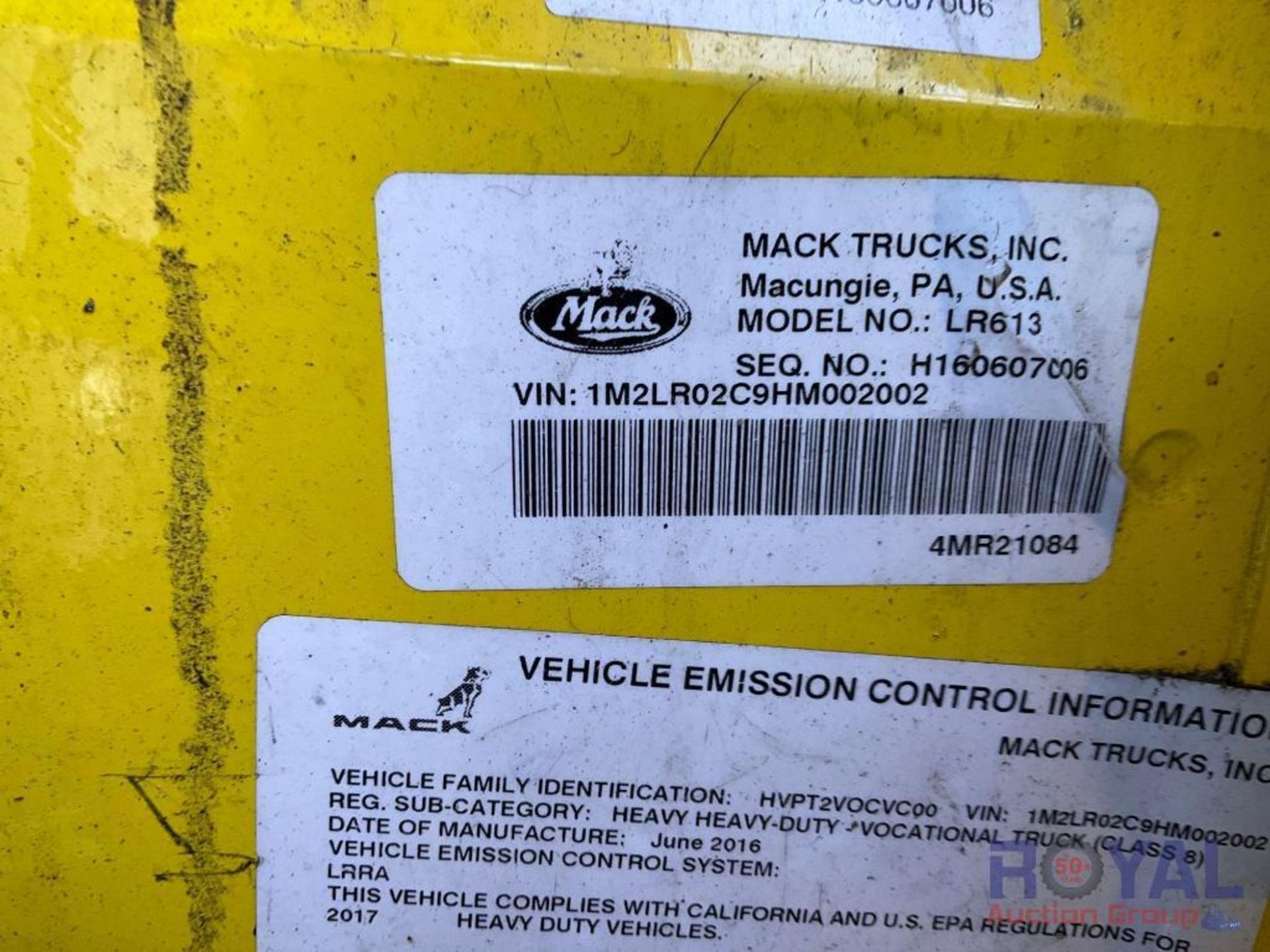 2017 Mack Front Loader Garbage Truck - Image 5 of 61