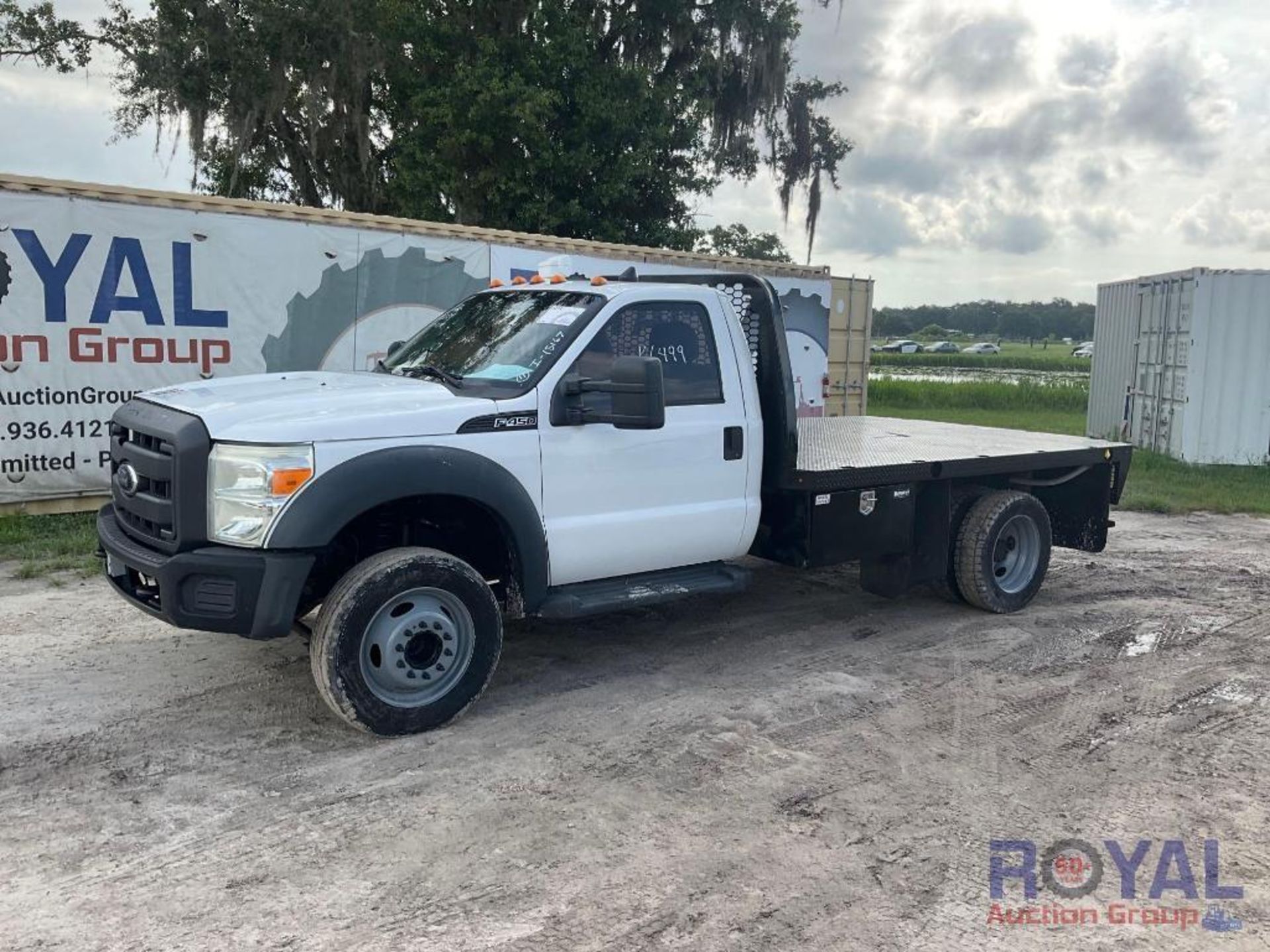 2012 Ford F-450 Flatbed Truck