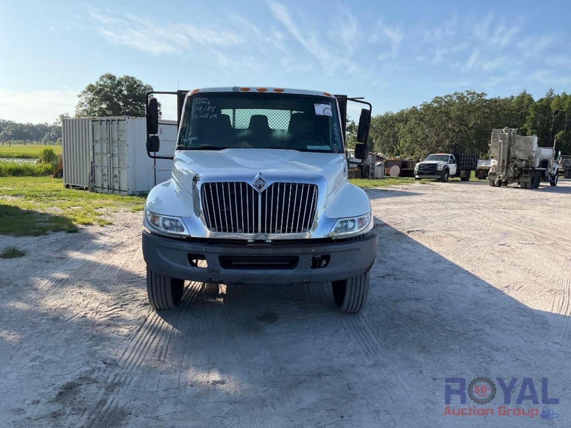 2005 International 4300 Truck - Image 11 of 26