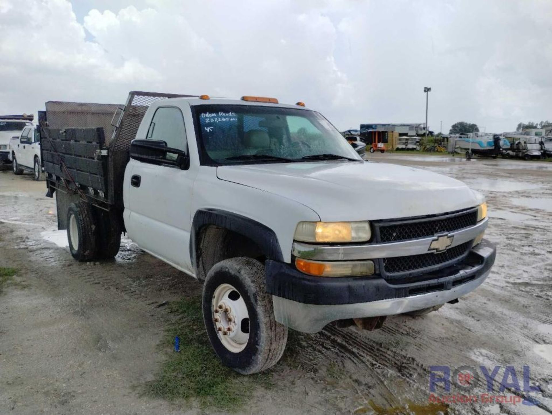 2001 Chevrolet 3500 Flatbed Truck - Image 2 of 29