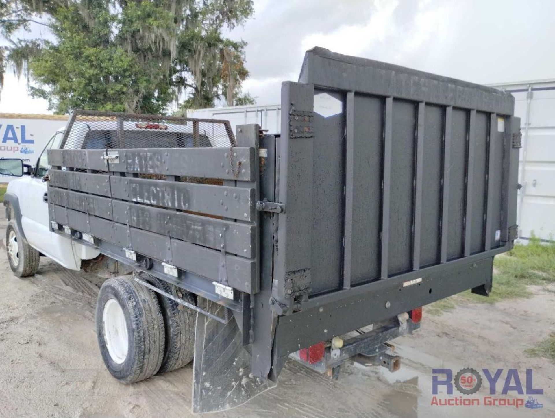 2001 Chevrolet 3500 Flatbed Truck - Image 12 of 29