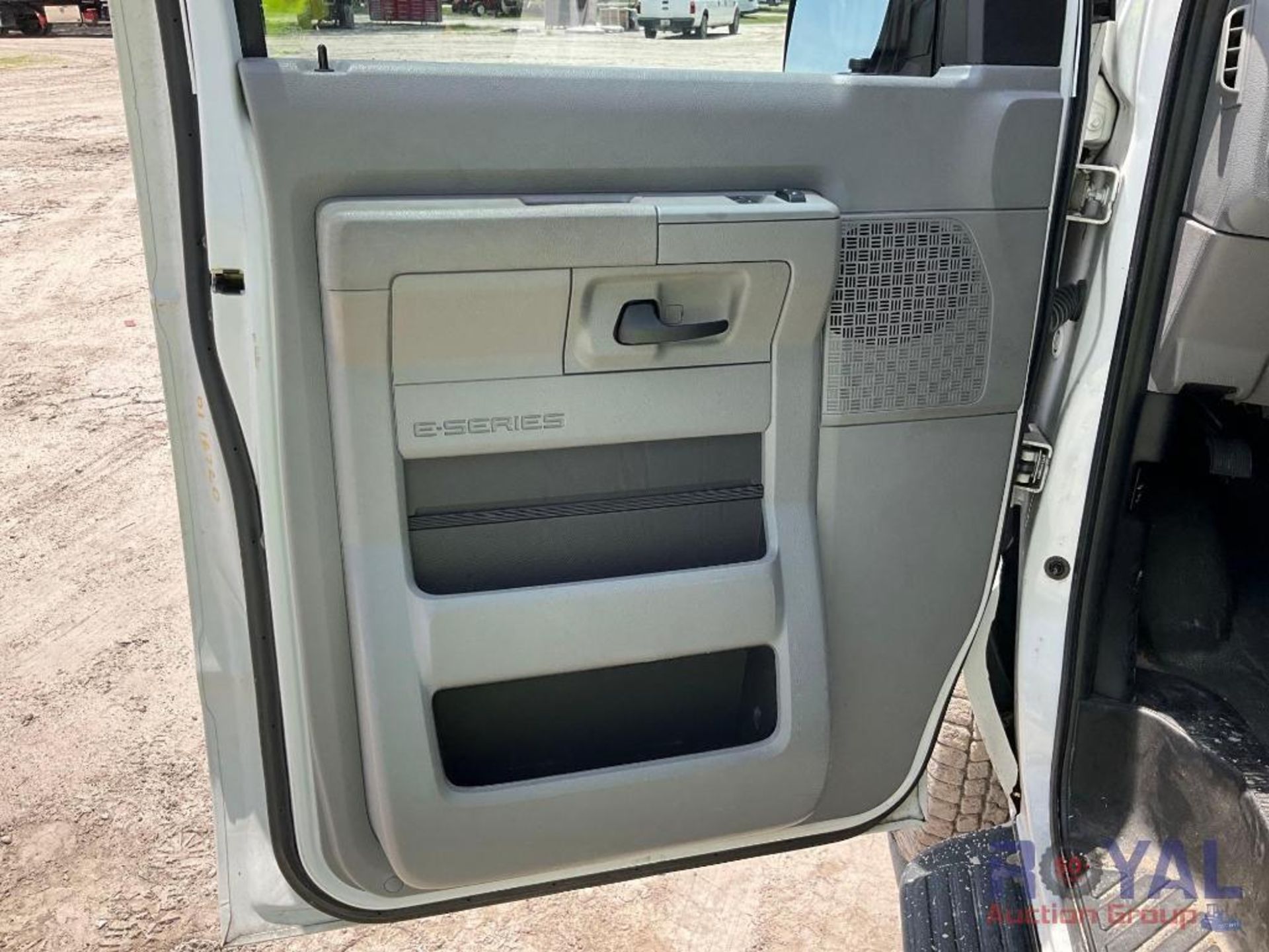 2012 Ford E350 Econoline Cargo Van - Image 17 of 27