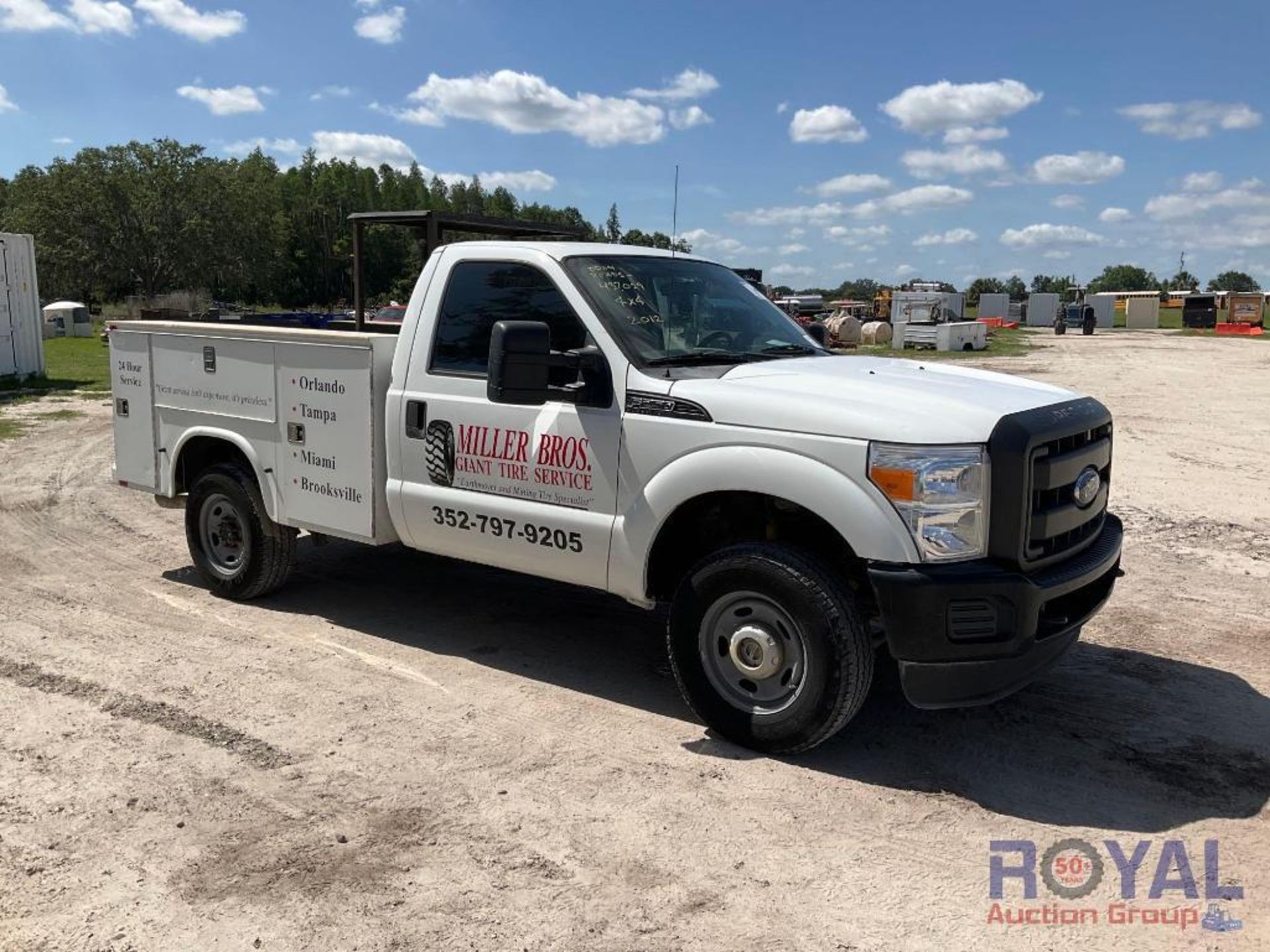 2012 Ford F-250 4X4 Service Truck - Image 2 of 32