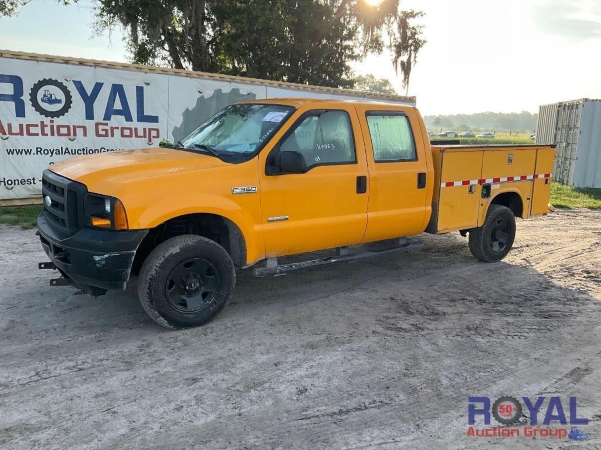 2006 Ford F-350 Service Truck - Image 5 of 32