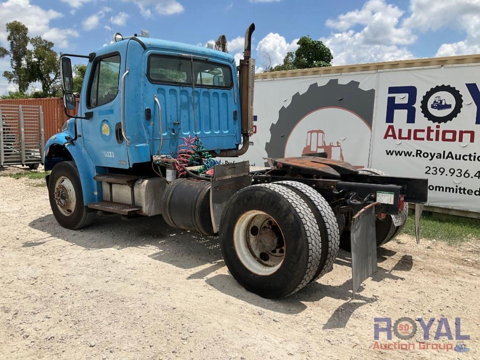 2006 Freightliner S/A Day Cab Truck Tractor W/Wet Kit - Image 2 of 35