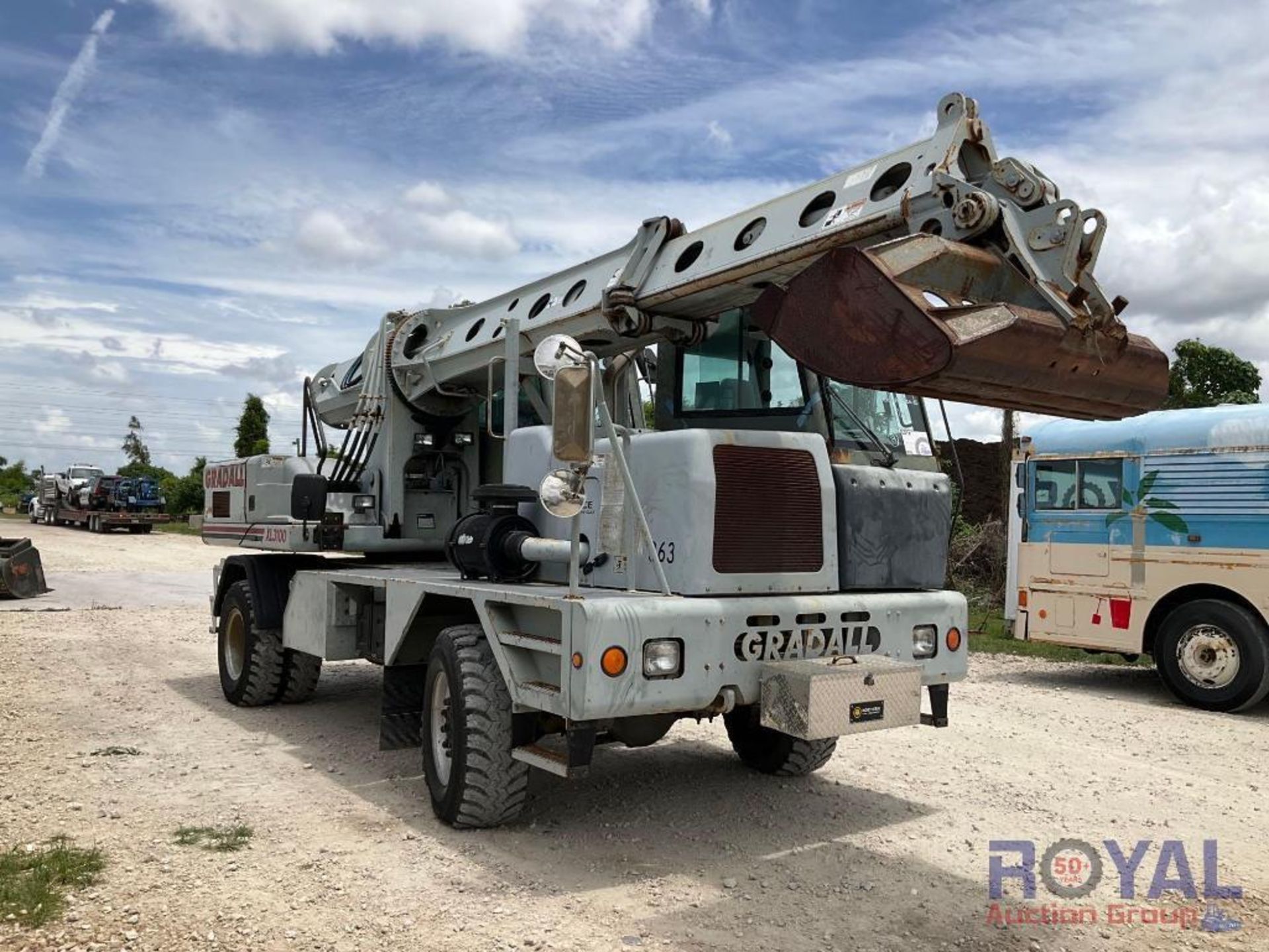 2004 Gradall XL3100 Highway Grading Wheeled Excavator - Image 4 of 42