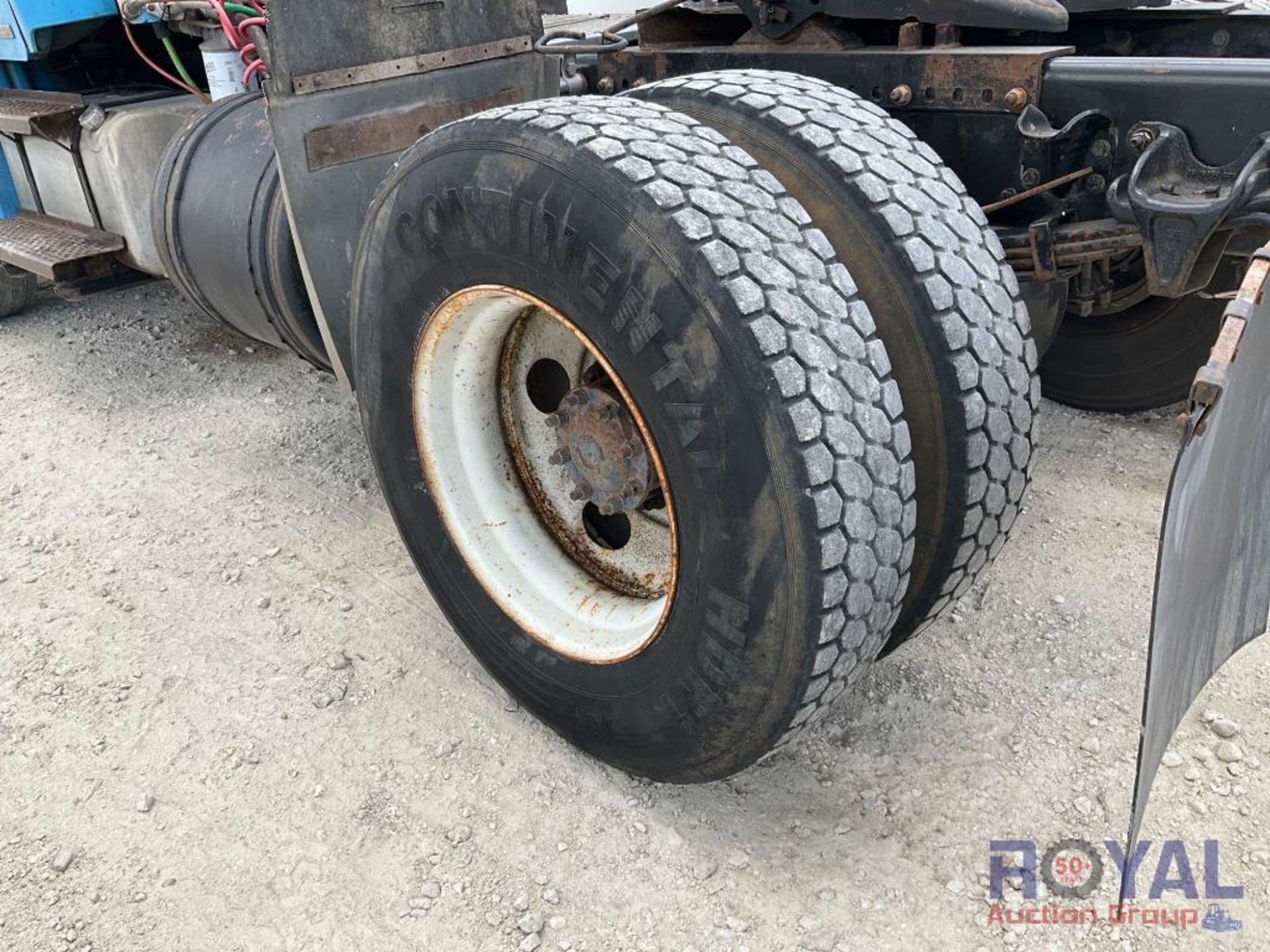 2006 Freightliner S/A Day Cab Truck Tractor W/Wet Kit - Image 33 of 35