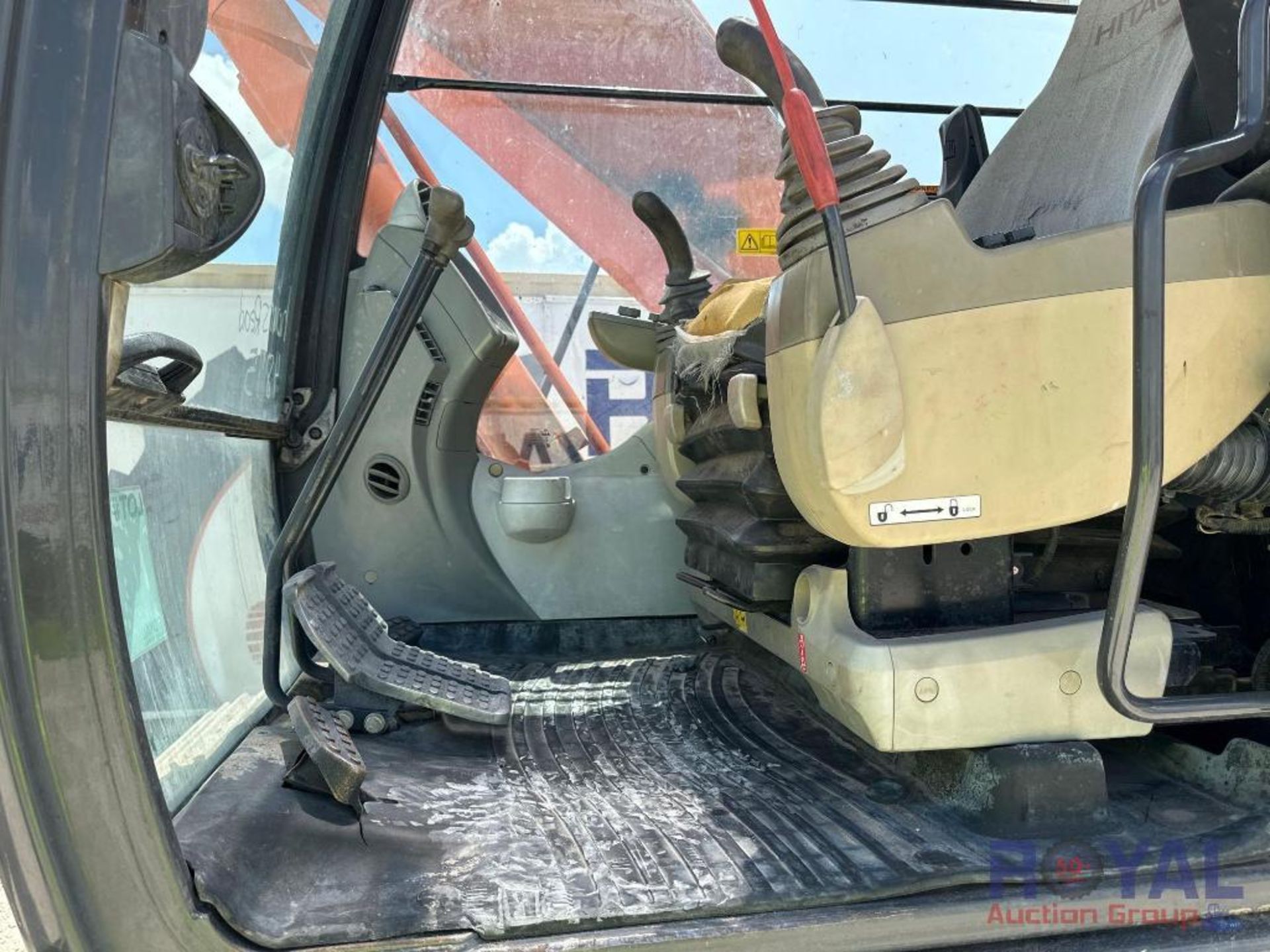 2015 Hitachi ZX210LC Hydraulic Excavator - Image 25 of 42