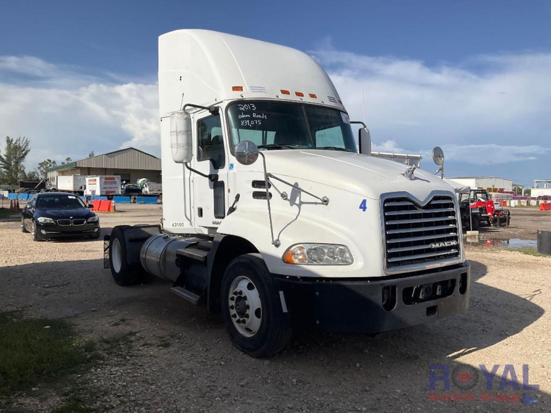 2013 Mack CXU612 Truck Tractor S/A - Image 4 of 31