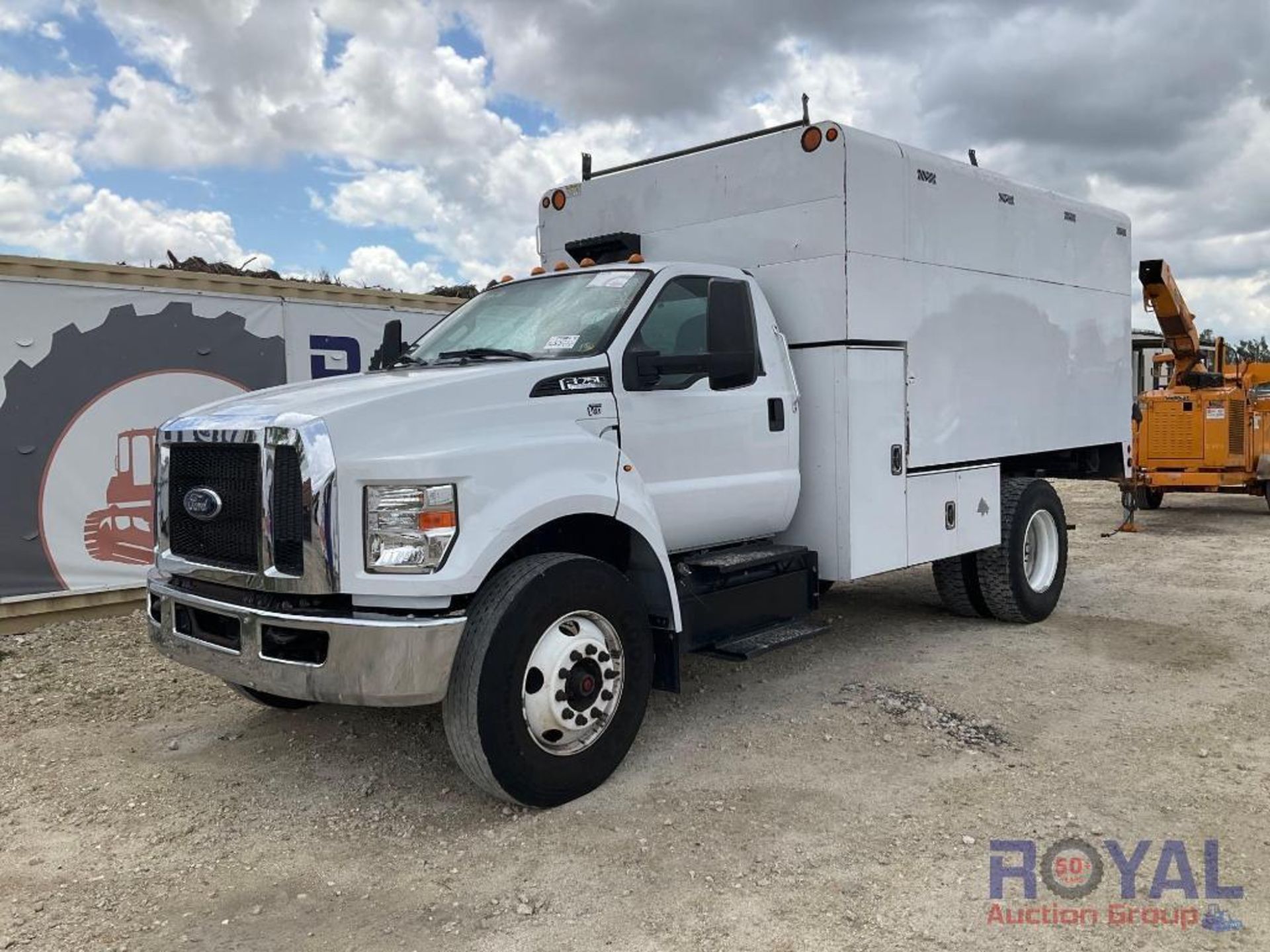 2019 Ford F-750 Forestry Chipper Dump Truck