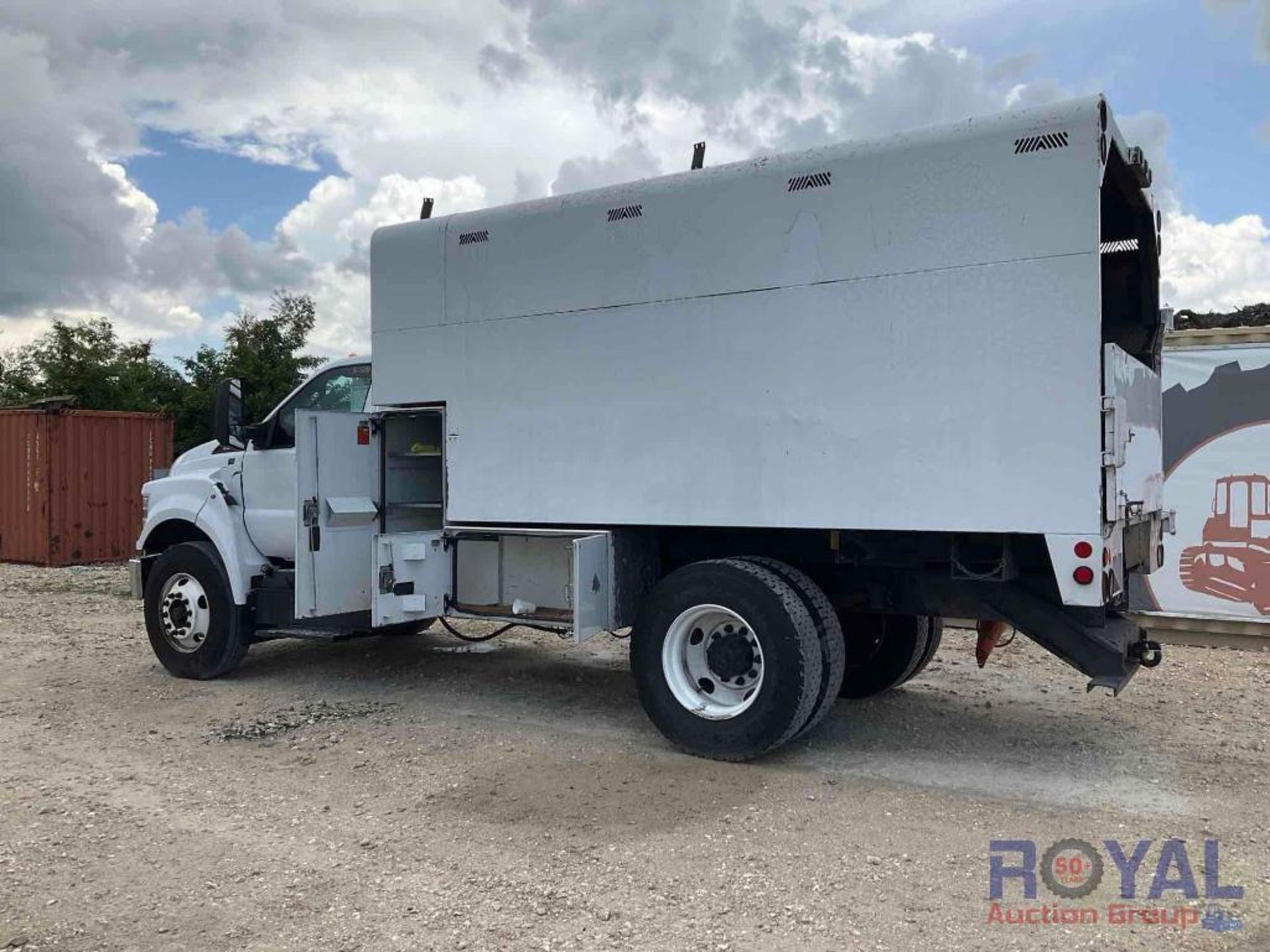 2019 Ford F-750 Forestry Chipper Dump Truck - Image 33 of 53