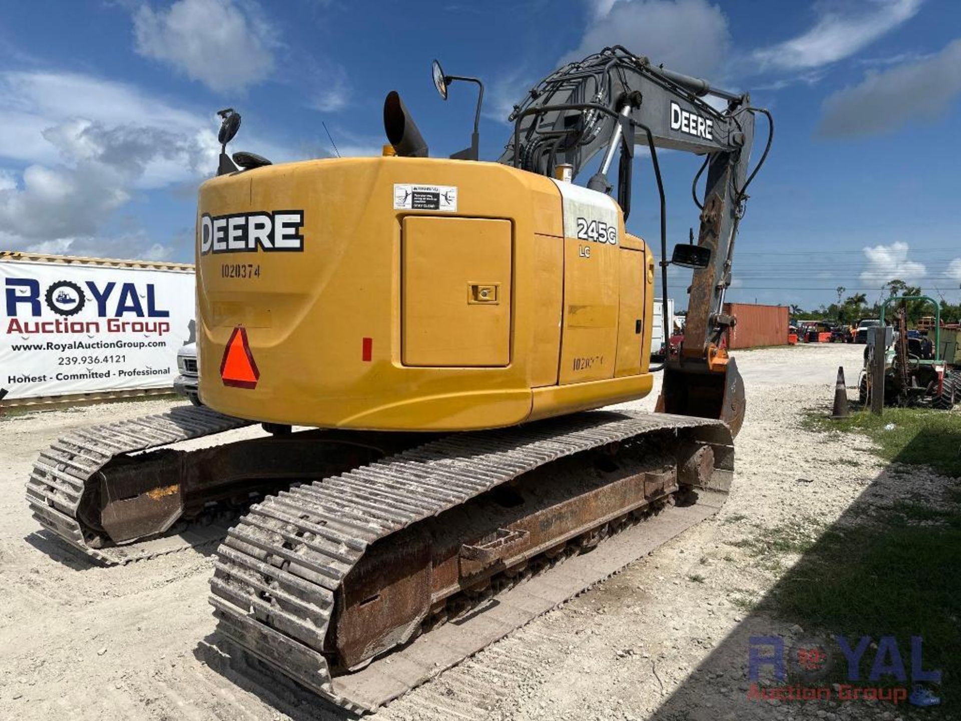 2015 John Deere 245G LC Hydraulic Excavator - Image 3 of 44
