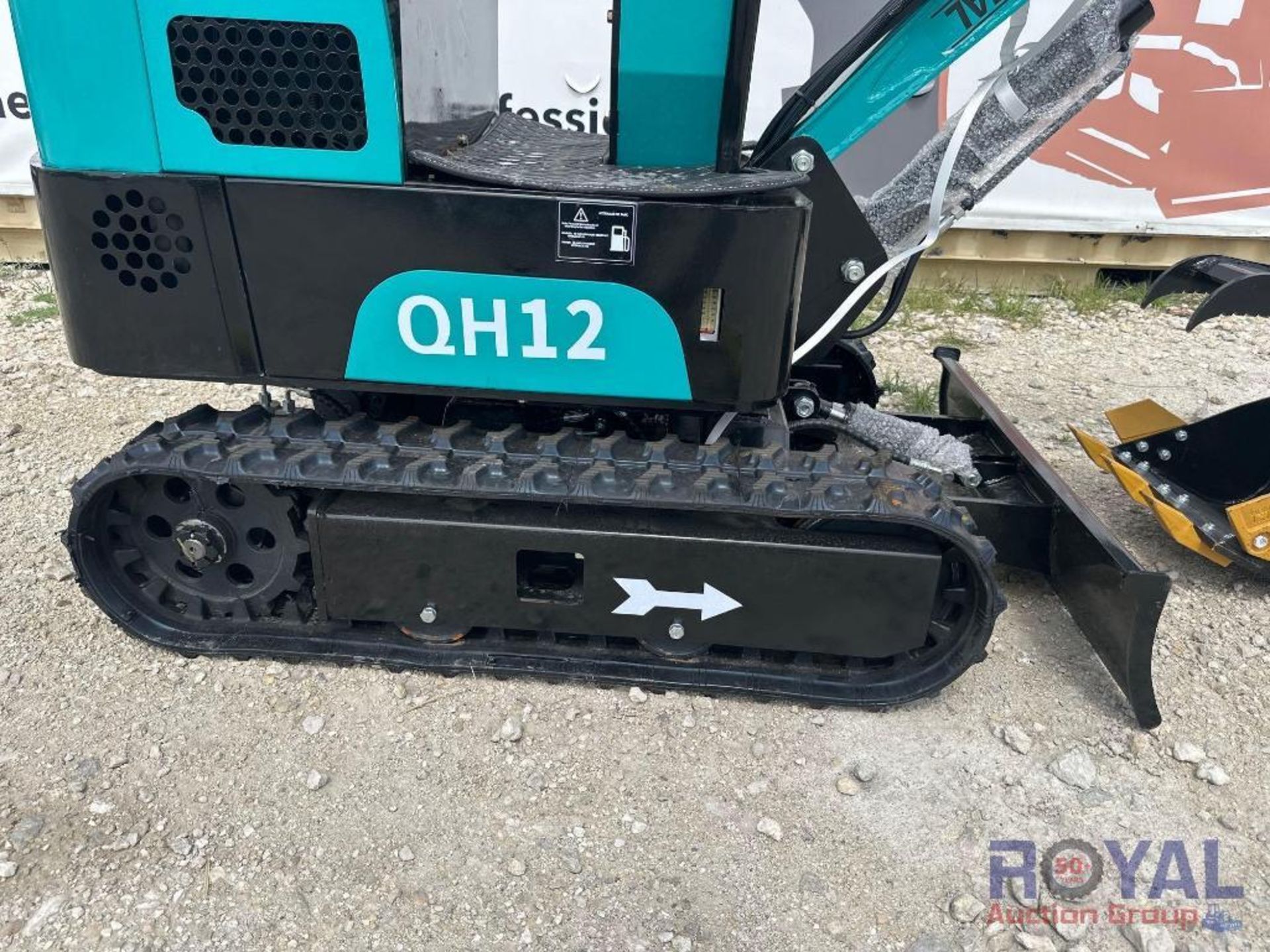 2023 AGT QH12 Hydraulic Mini Excavator - Image 14 of 18